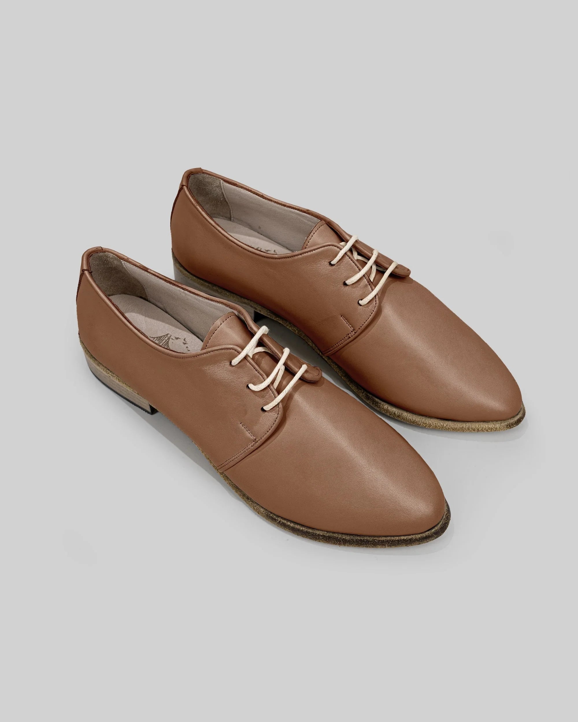 Women's Tan Pointed Toe Oxford - Handcrafted Calf Leather Wide Toe Box | Bespoky