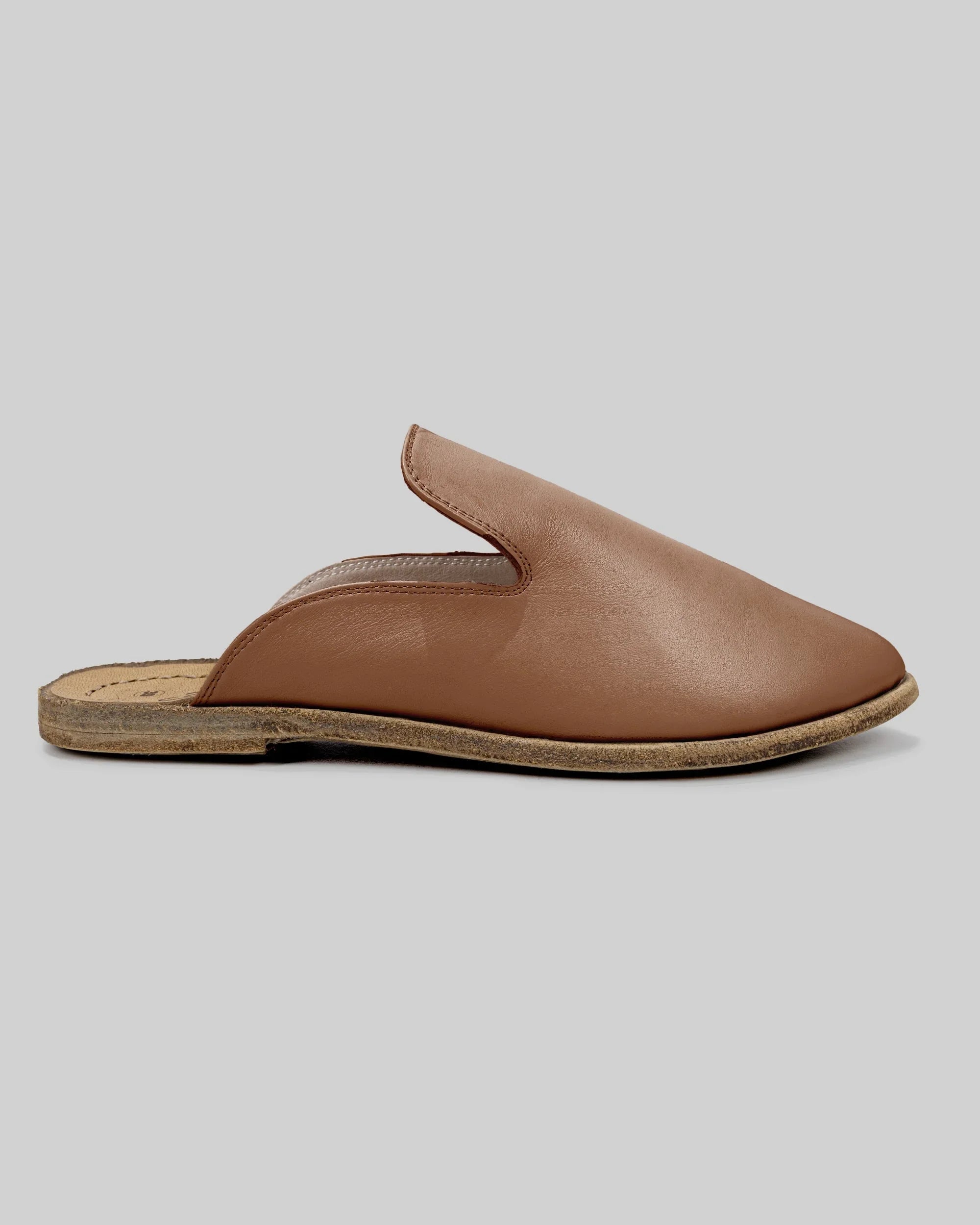 Detail Tan Spitz zulaufende Mules - Handgefertigtes Kalbsleder Türkei | Bespoky