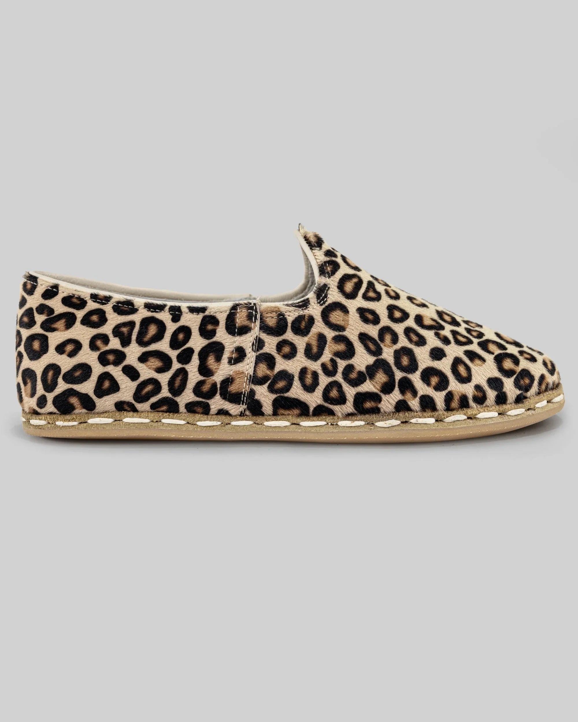 Women's Leather Yemeni Shoes - Handcrafted Calf Leather Wide Toe Box | Bespoky