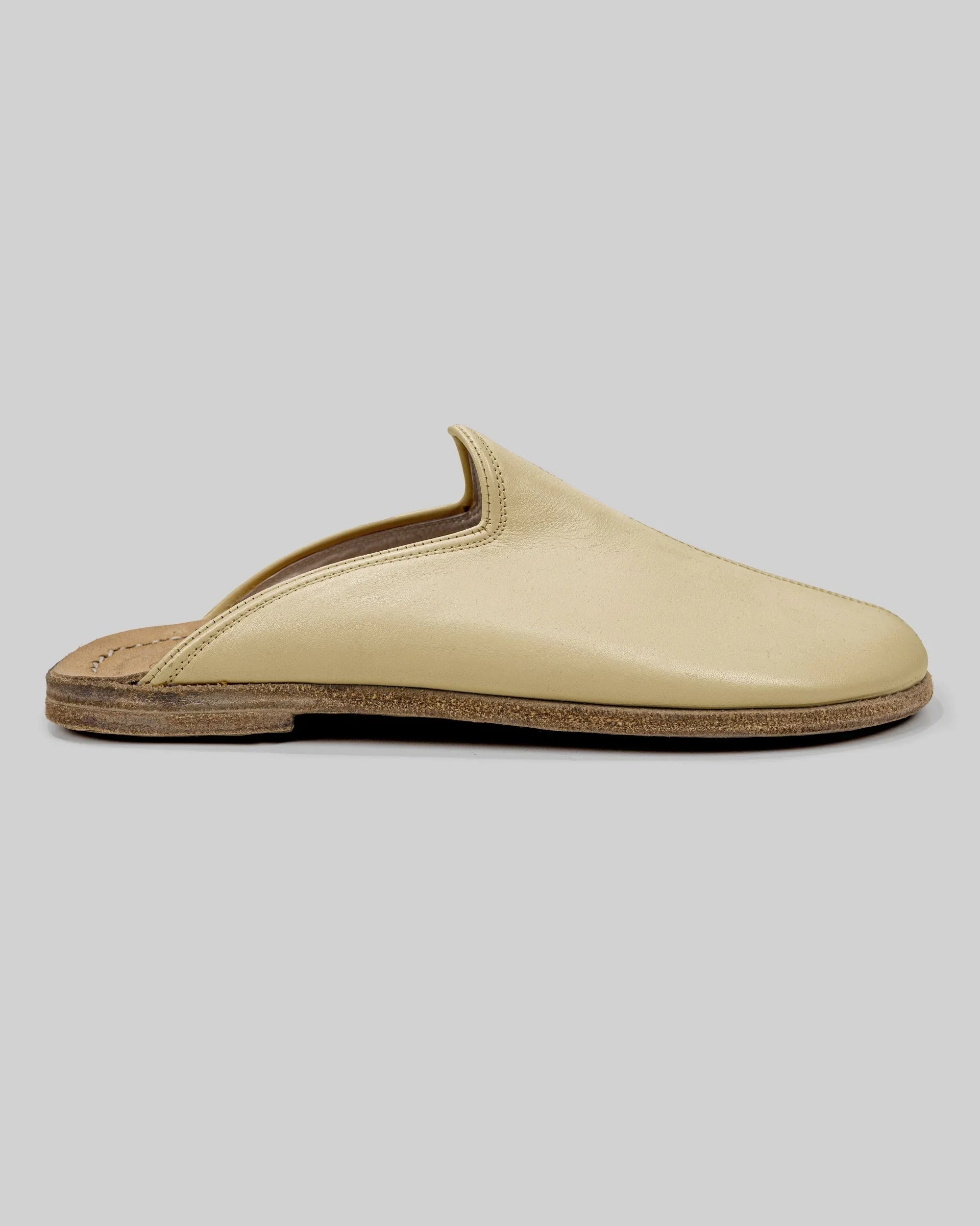 Detail Yellow Slippers - Handcrafted Calf Leather Turkey | Bespoky