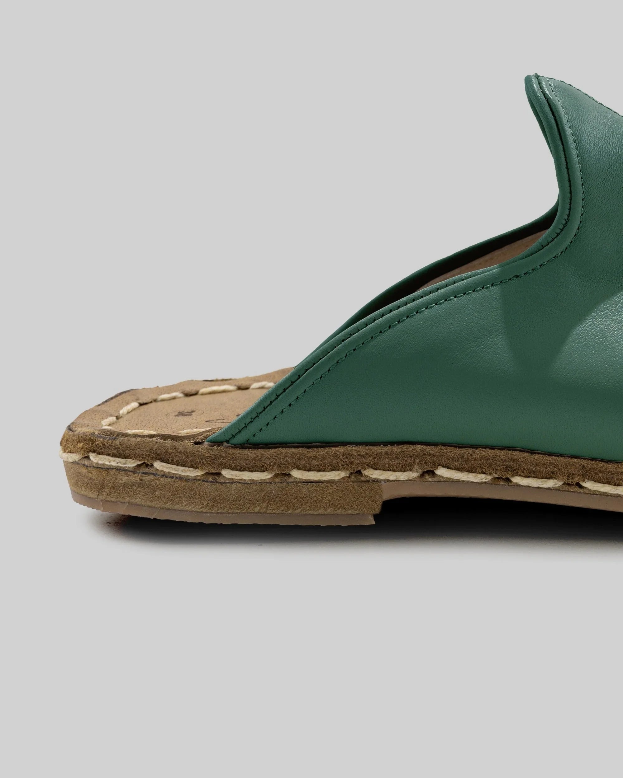 Detail Green Slippers - Handcrafted Calf Leather Turkey | Bespoky