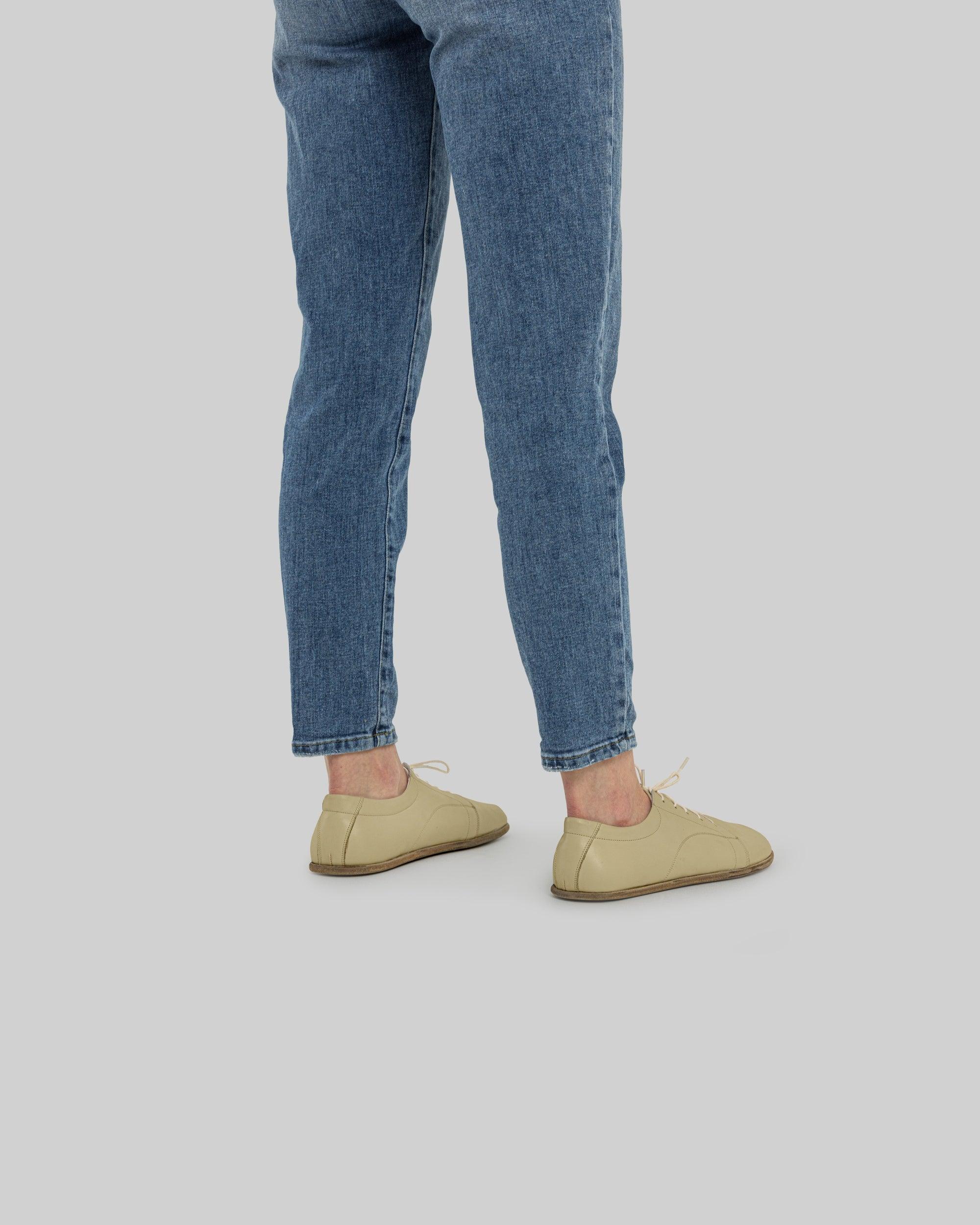 Close-up calf leather - Yellow Barefoot Sneaker Detail | Bespoky
