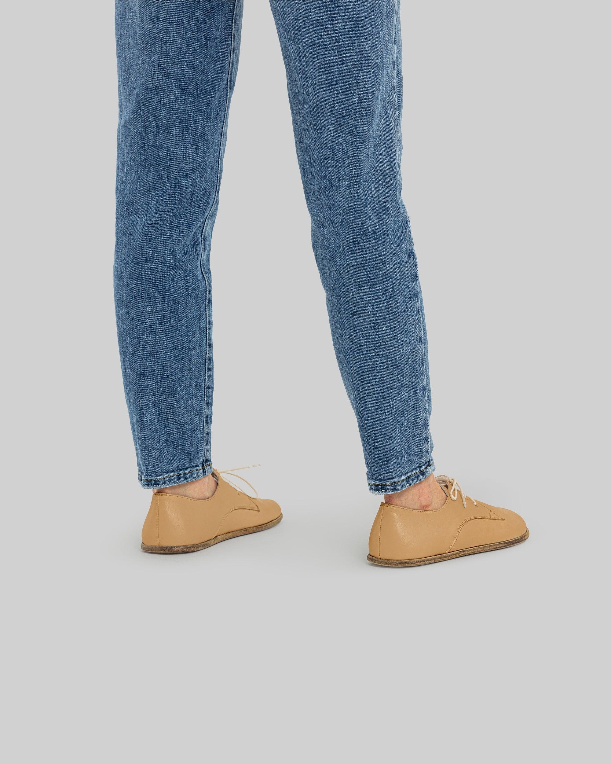 Close-up calf leather - Melon Yellow Oxford Shoes Detail | Bespoky