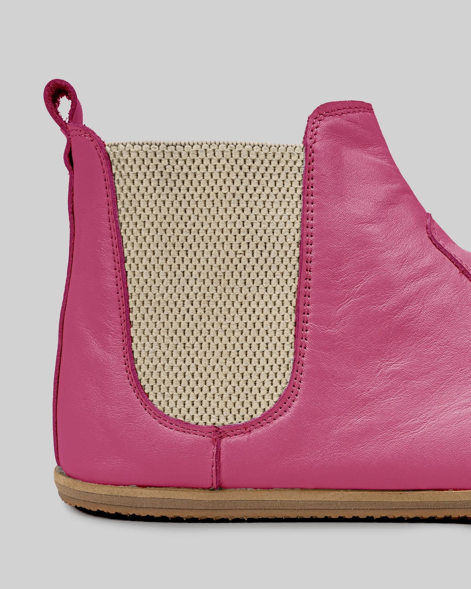 Detail Fuchsia Chelsea Boots - Handcrafted Calf Leather Turkey | Bespoky