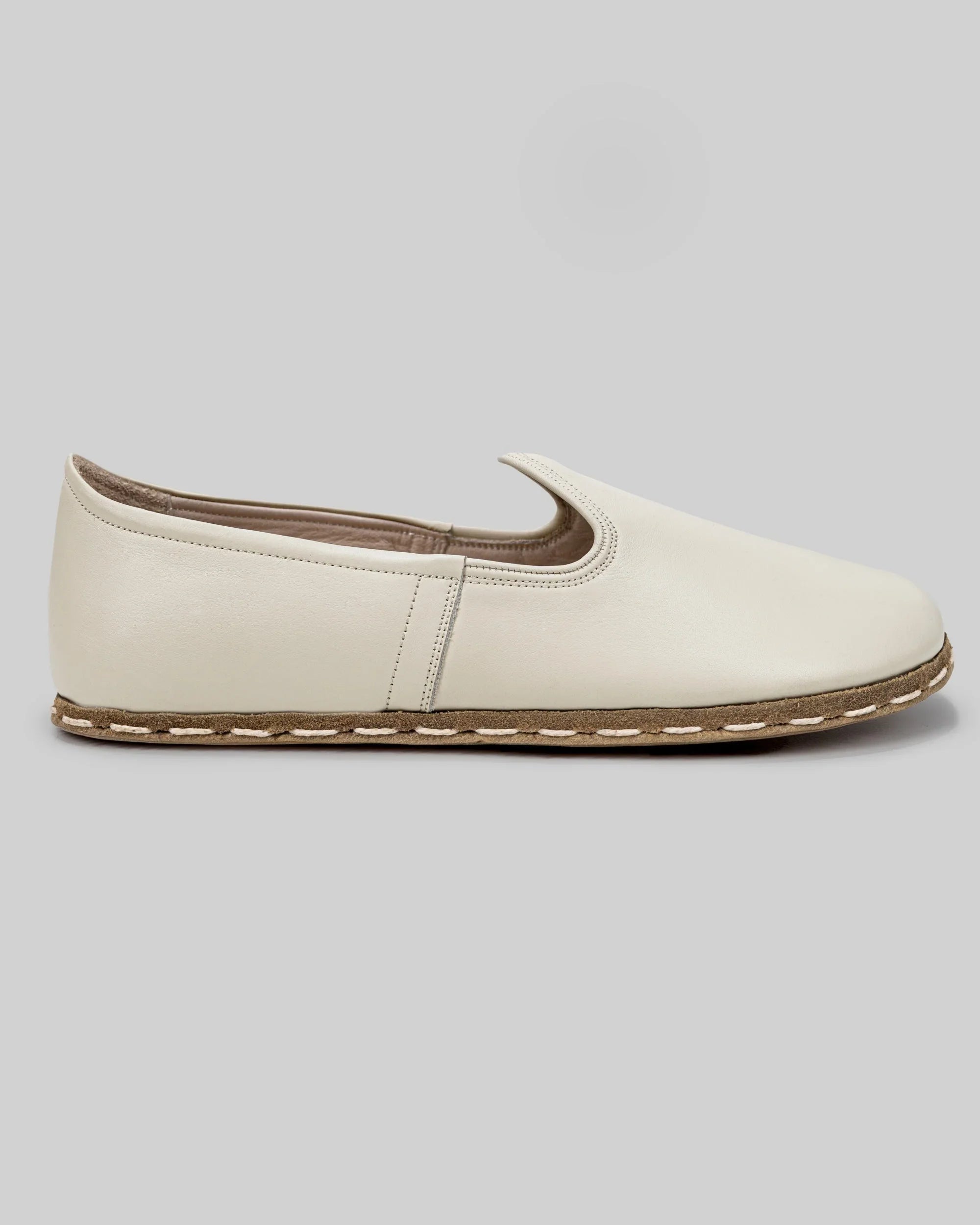 Detail Lucas Beige Barefoot Yemeni - Handcrafted Calf Leather Turkey | Bespoky
