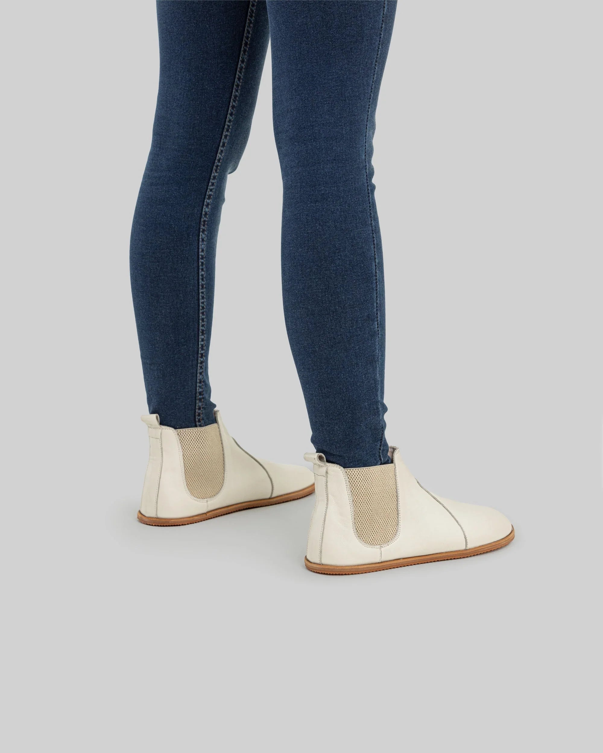 Detail Cream Chelsea Boots - Handcrafted Calf Leather Turkey | Bespoky