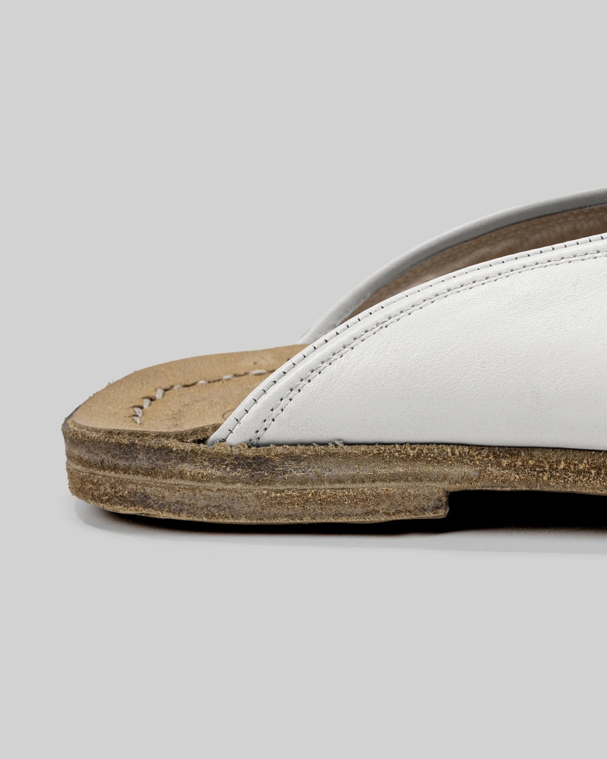 Sole detail White Slippers - Zero Drop Calf Leather | Bespoky