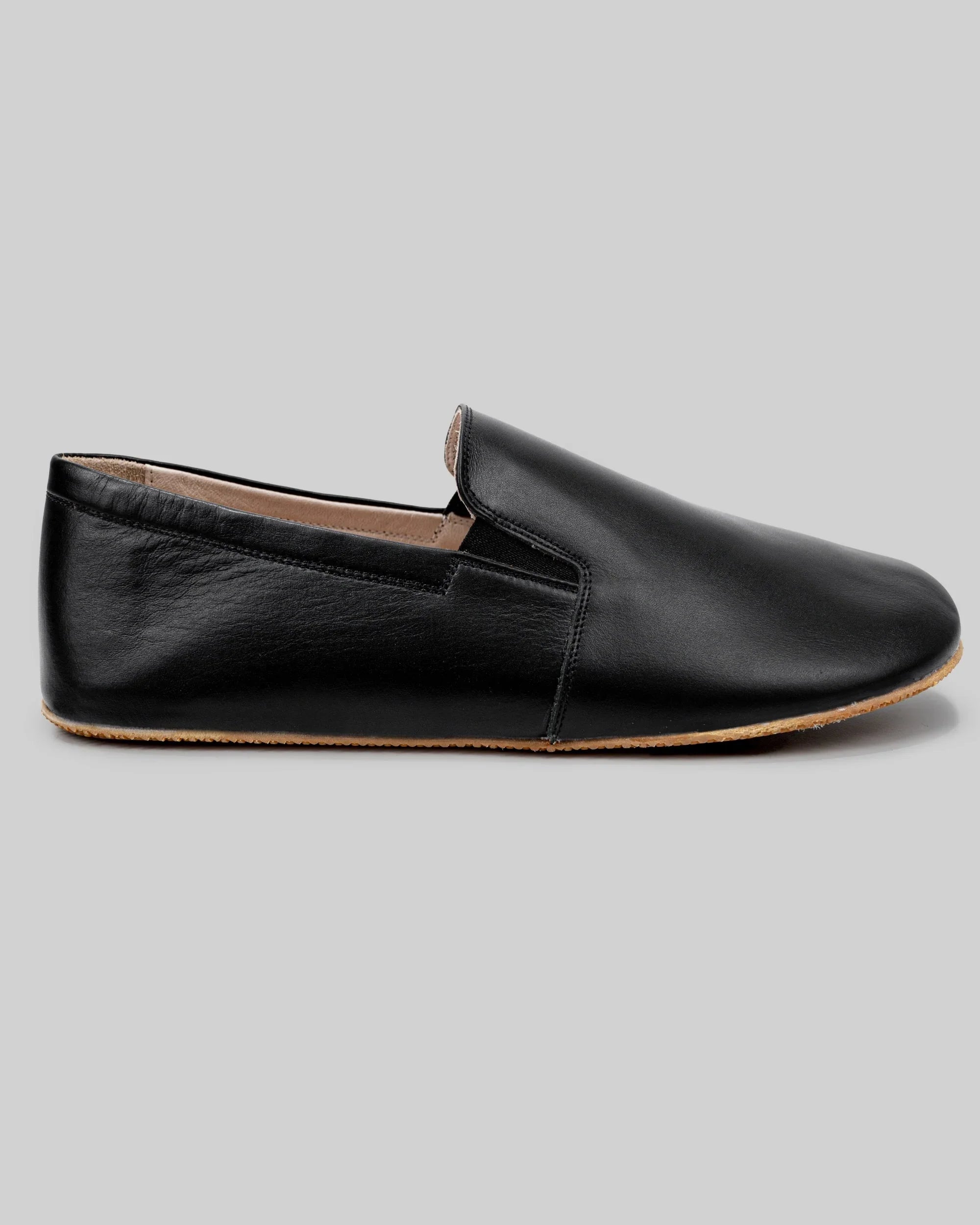 Close-up calf leather - Black Barefoot Shoes Detail | Bespoky