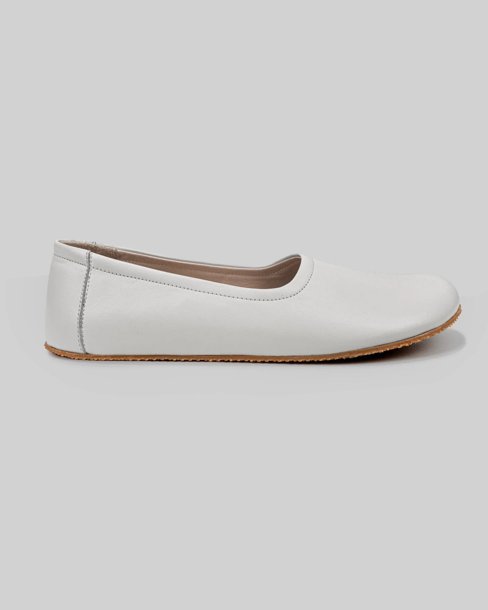 Close-up calf leather - White Ballet Flats Detail | Bespoky