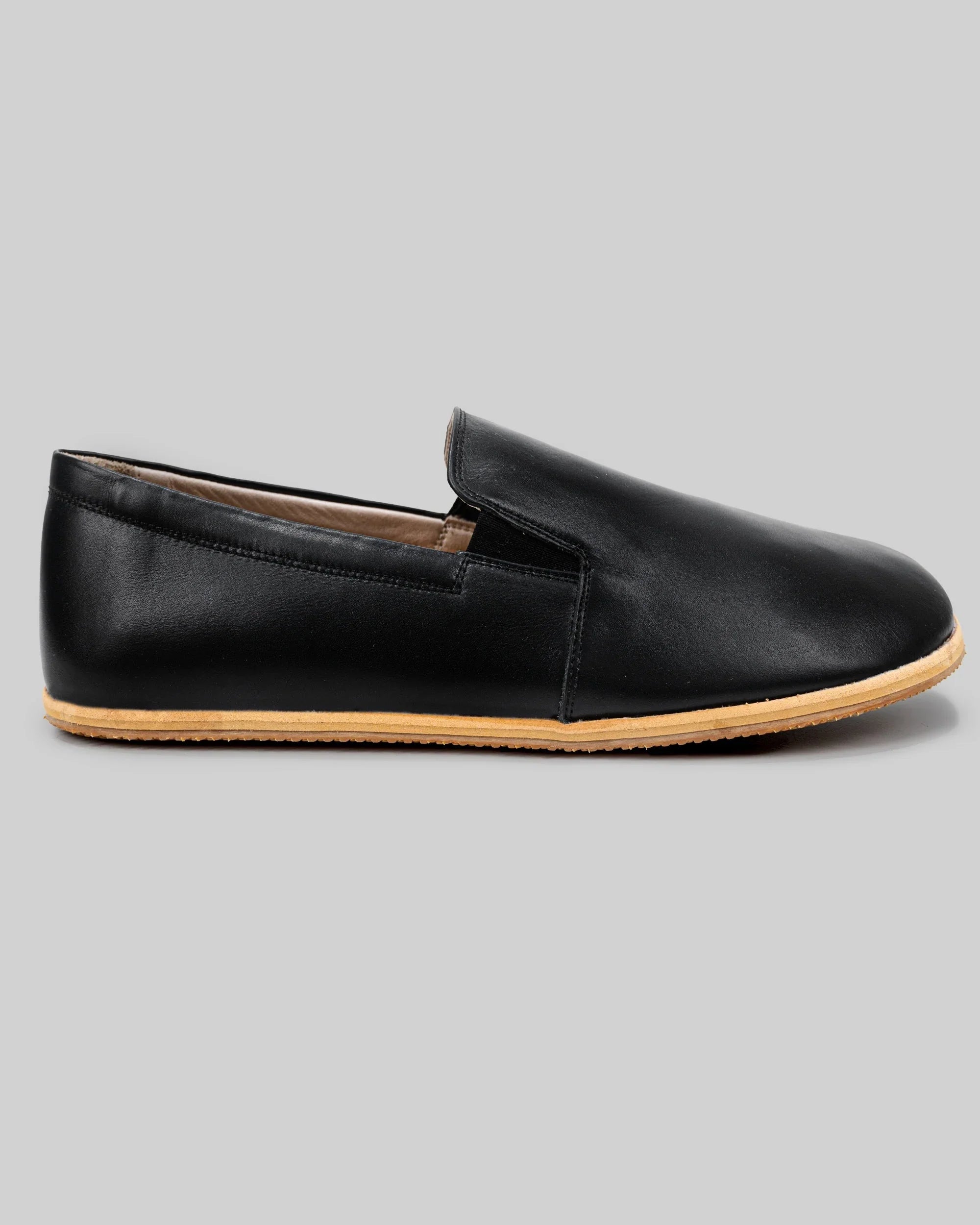 Close-up calf leather - Black Barefoot Shoes Detail | Bespoky