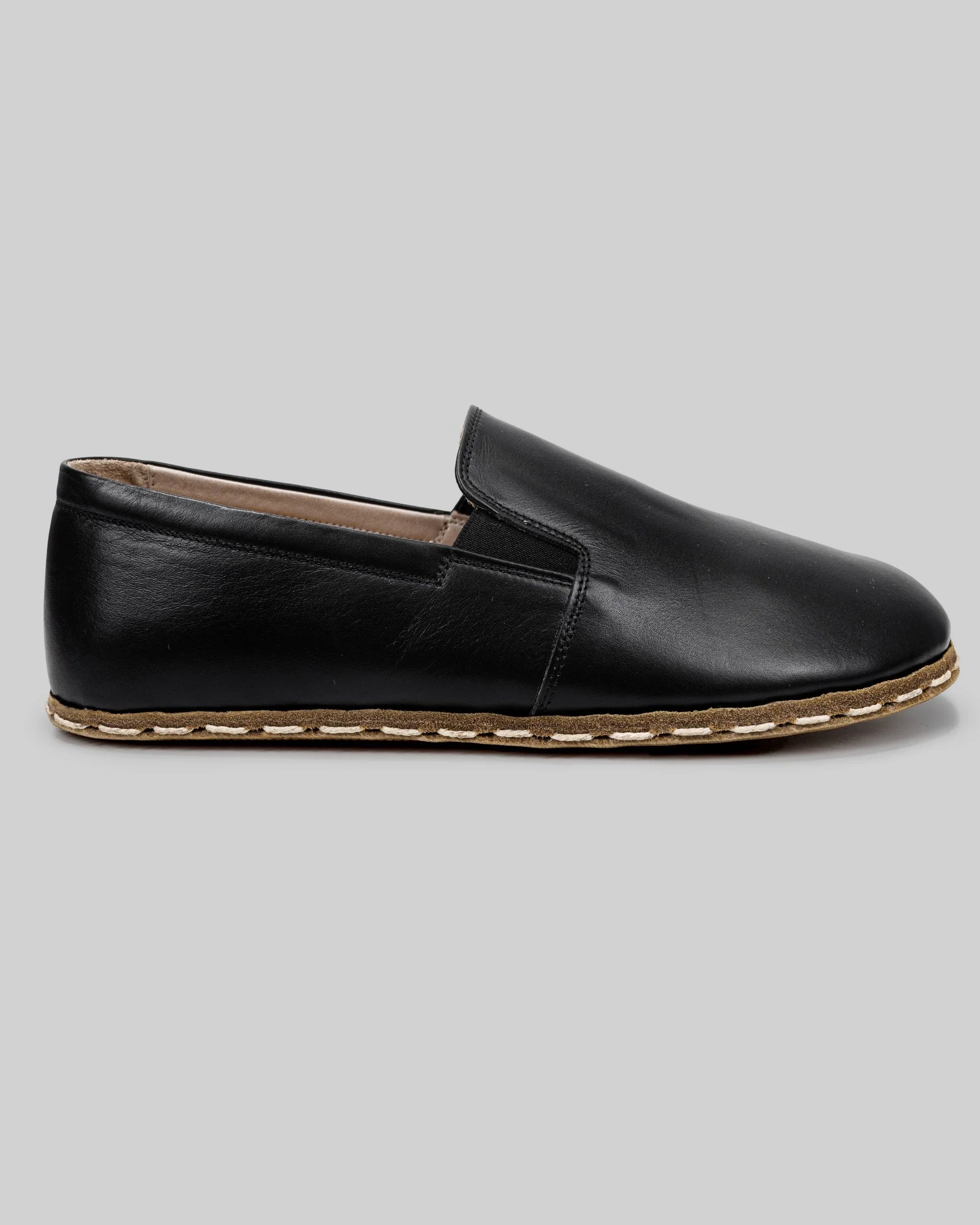 Close-up calf leather - Black Barefoot Shoes Detail | Bespoky