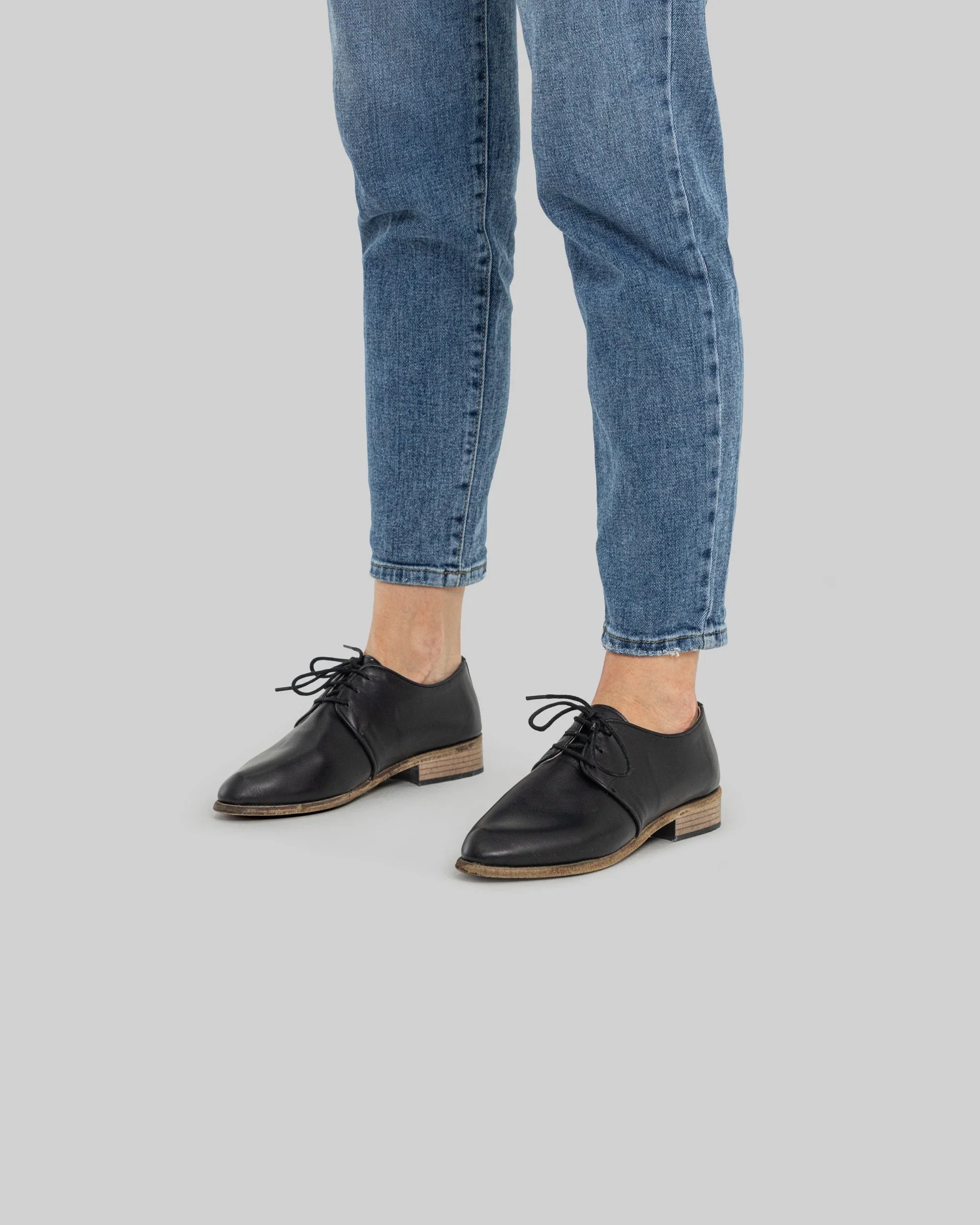 Side view Black Pointed Toe Oxford - Calf Leather Zero Drop | Bespoky