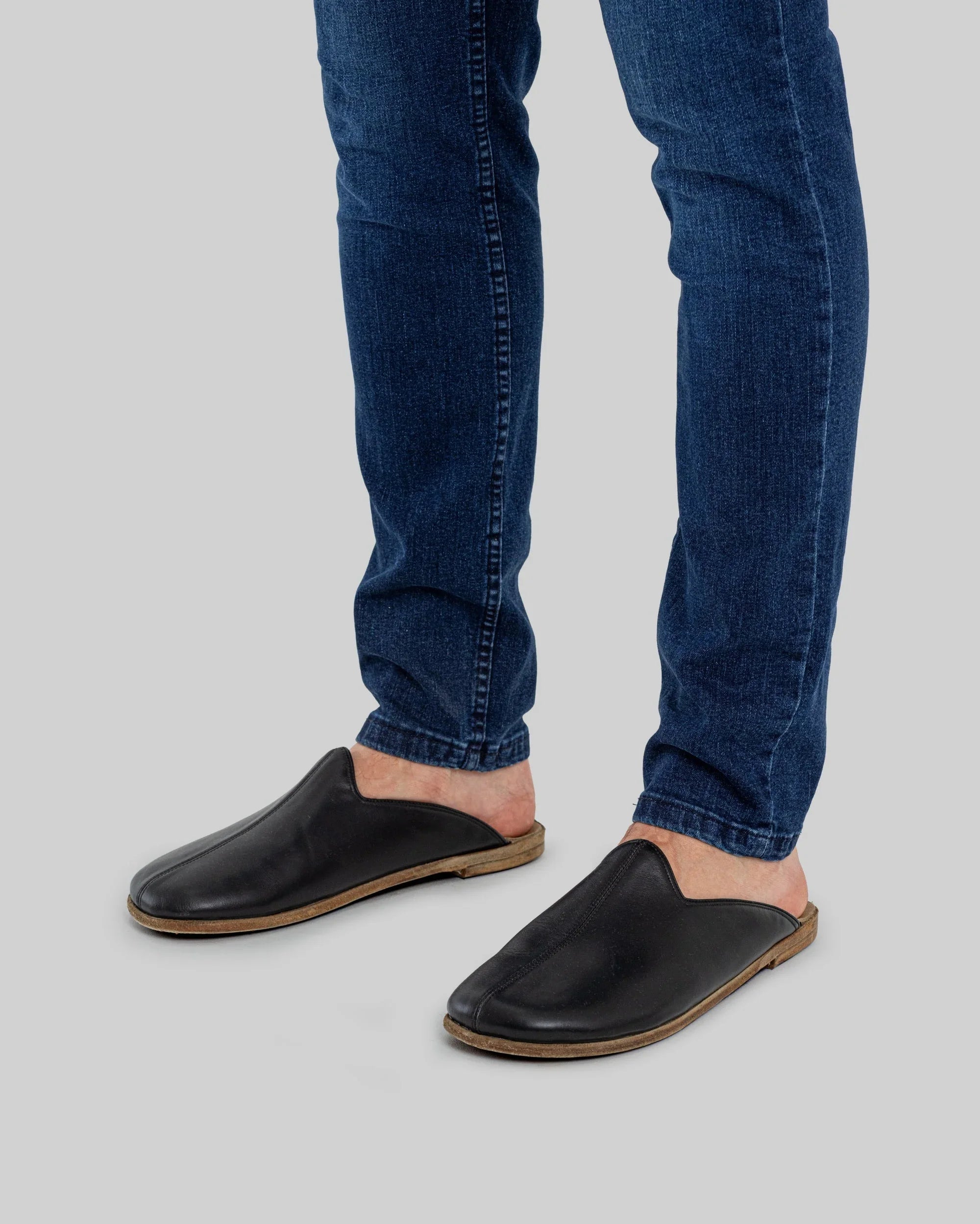 Side view Black Shearling Slippers - Calf Leather Zero Drop | Bespoky