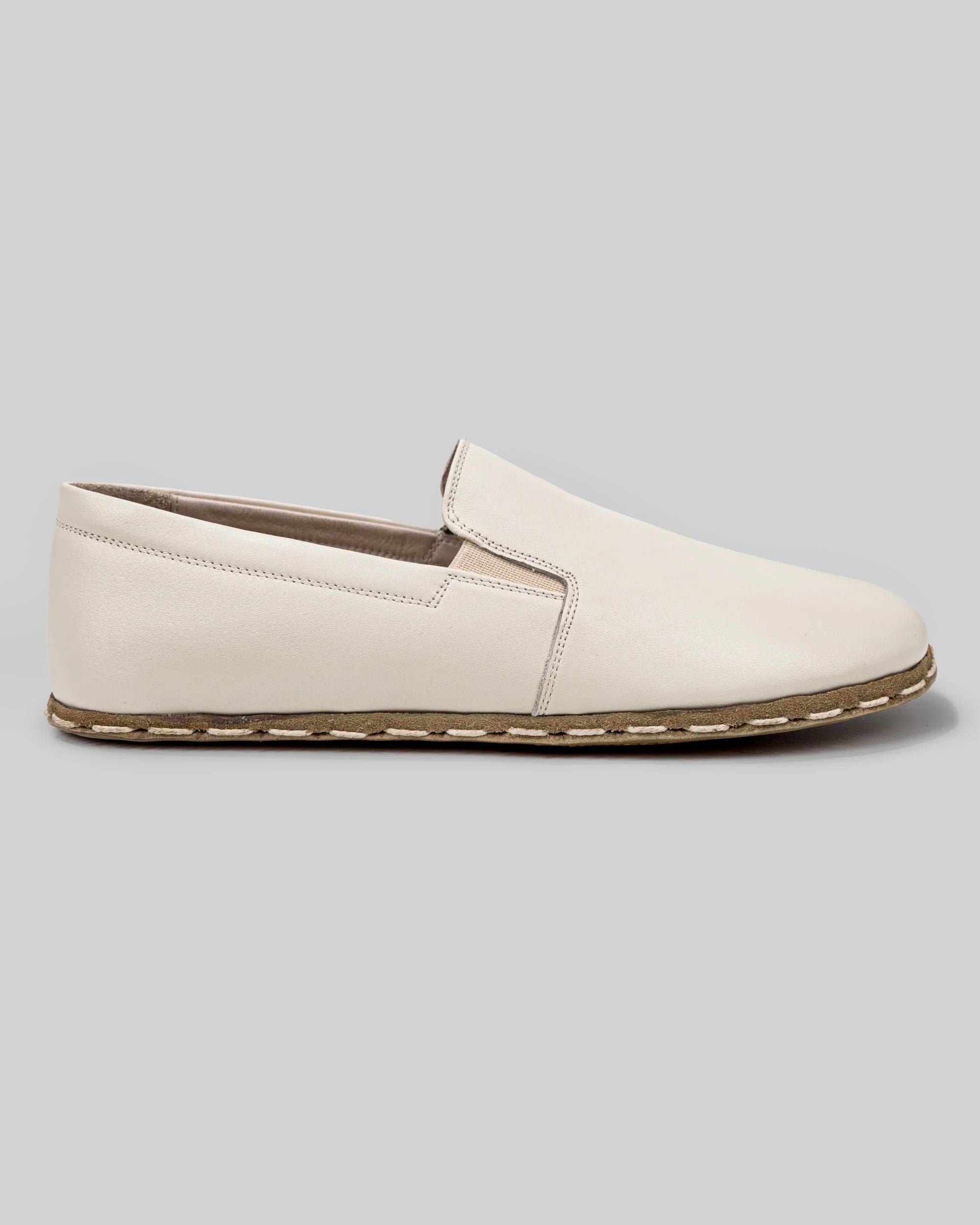 Close-up calf leather - Cream Barefoot Shoes Detail | Bespoky