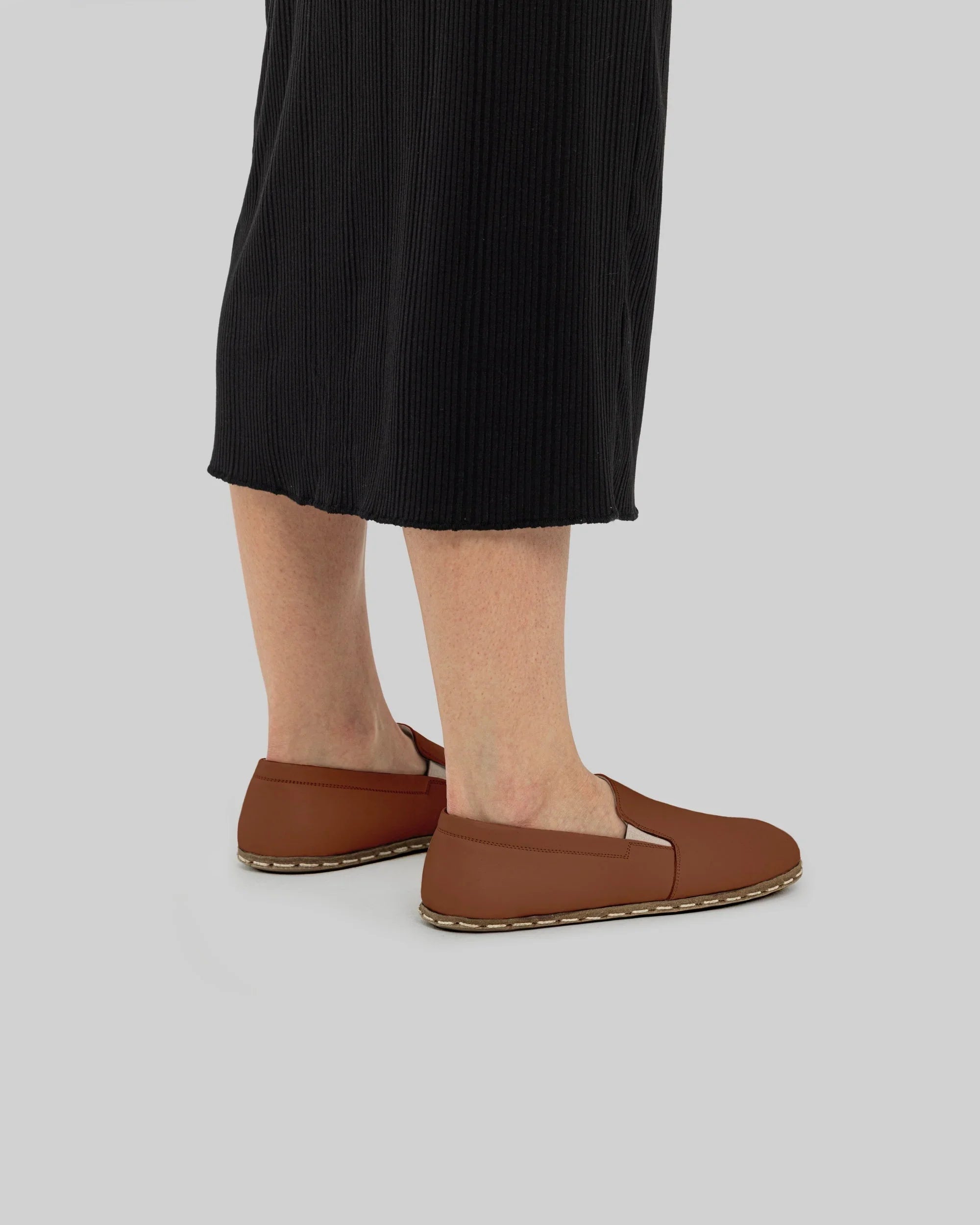 Close-up calf leather - Dark Brown Barefoot Shoes Detail | Bespoky