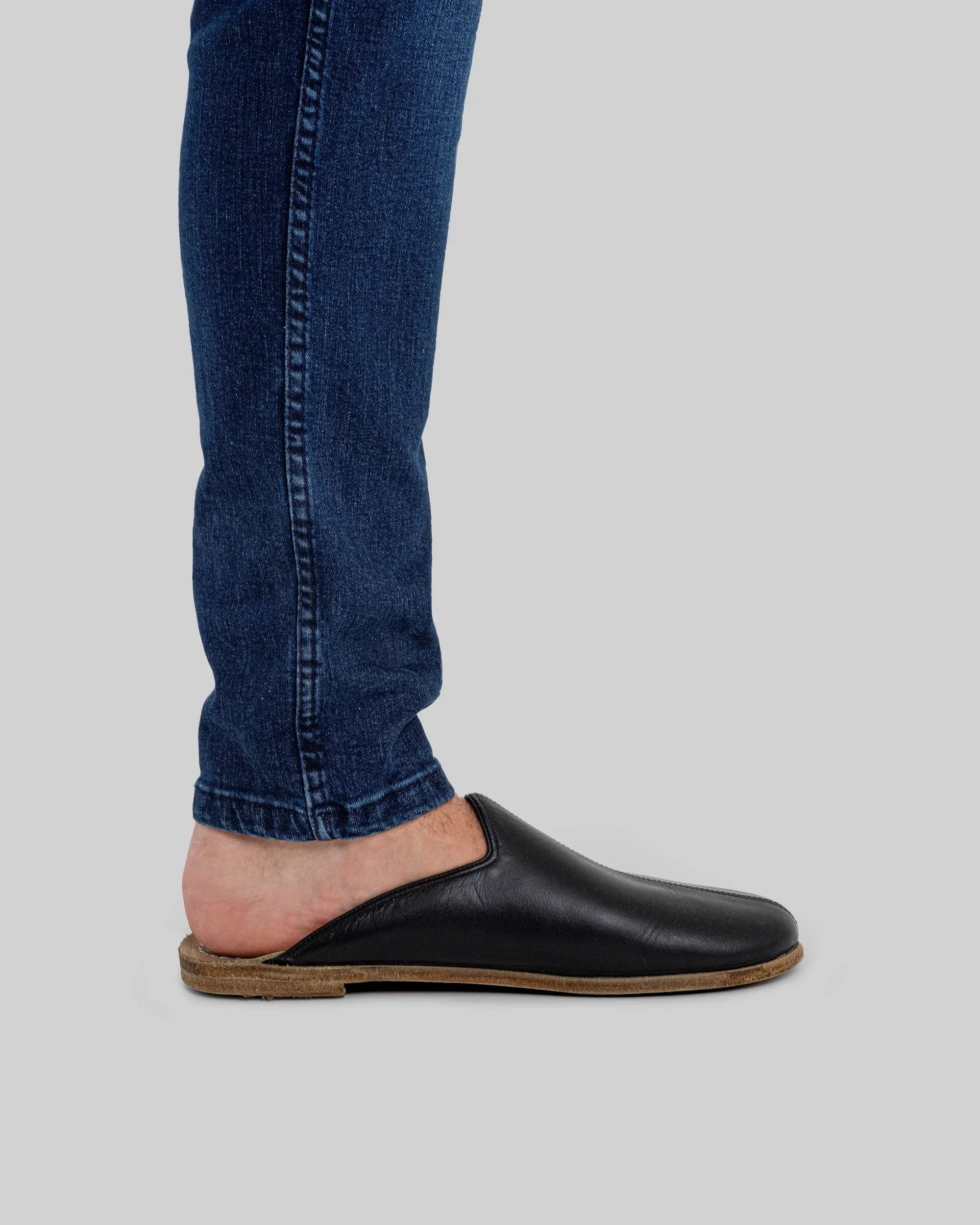 Detail Black Slippers - Handcrafted Calf Leather Turkey | Bespoky