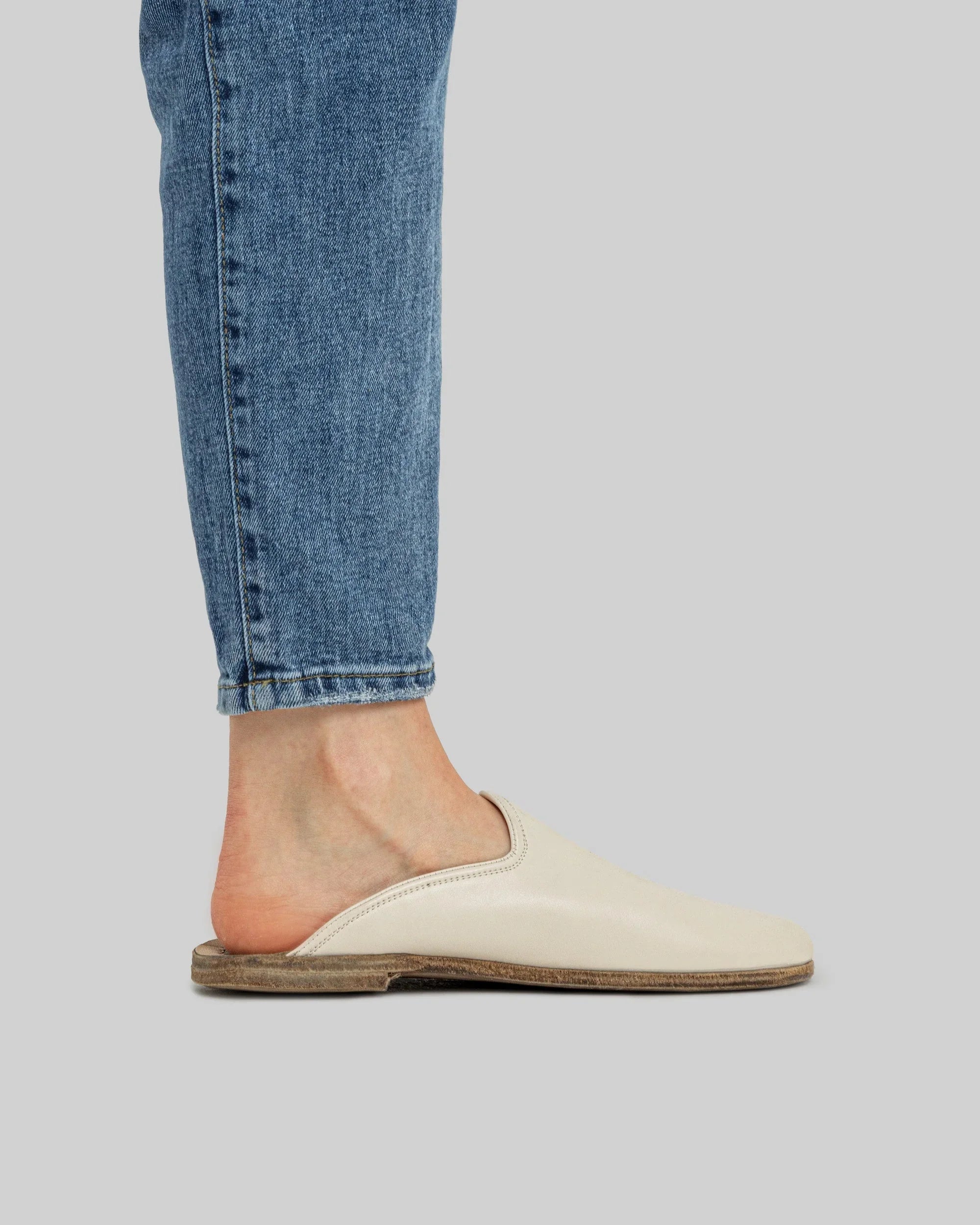Top view Cream Shearling Slippers - Handcrafted Calf Leather | Bespoky