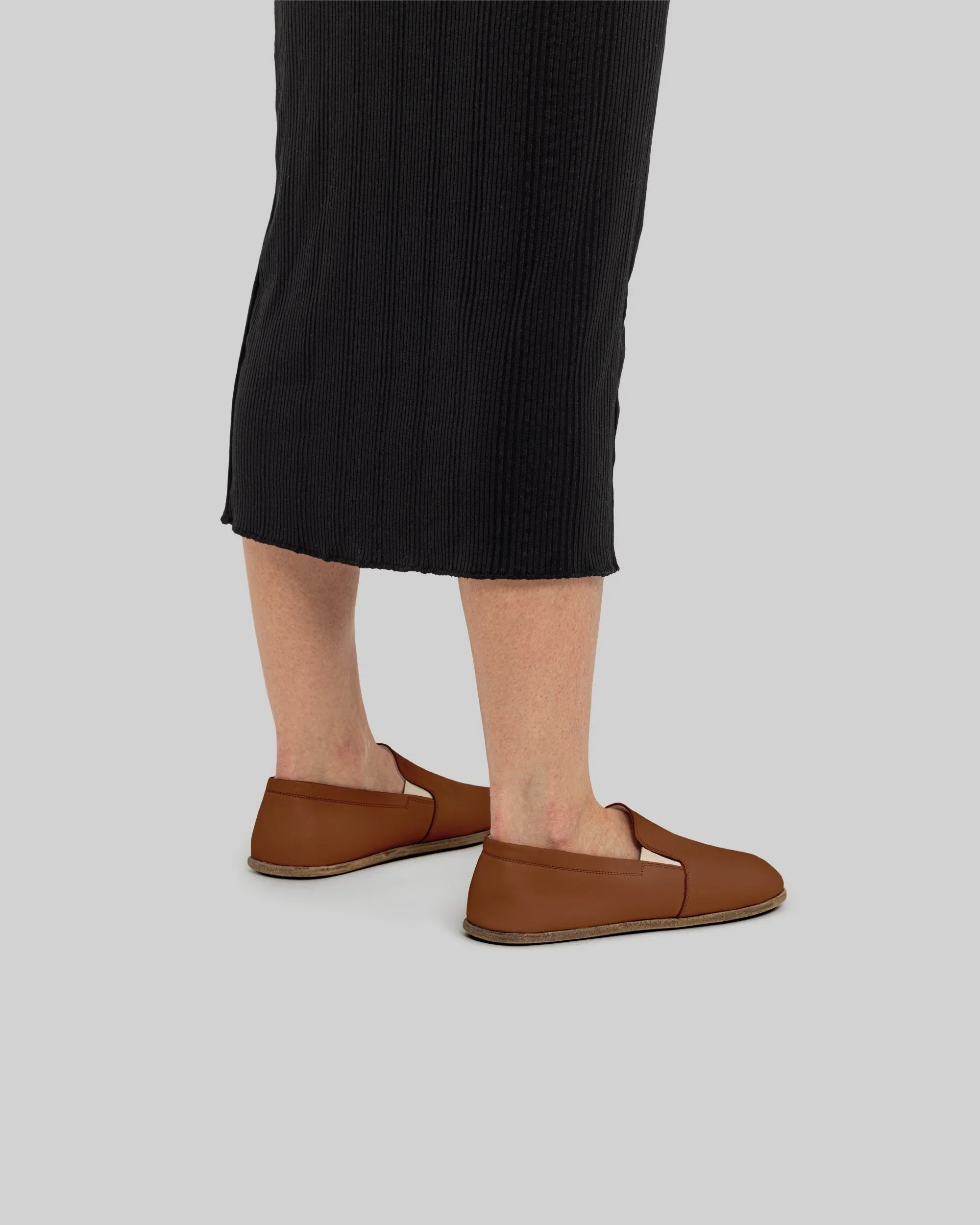 Close-up calf leather - Dark Brown Barefoot Shoes Detail | Bespoky