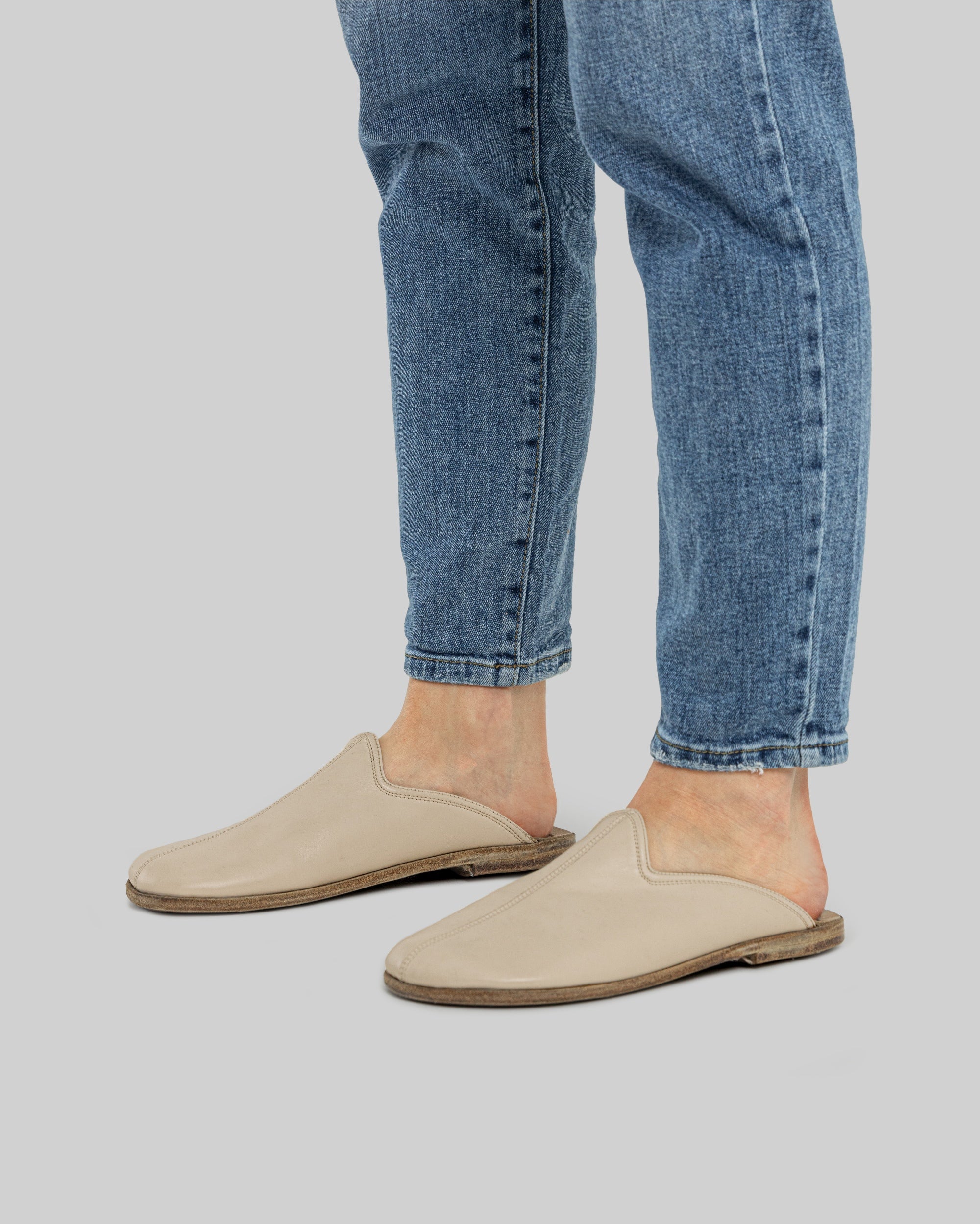 Side view Beige Slippers - Calf Leather Zero Drop | Bespoky