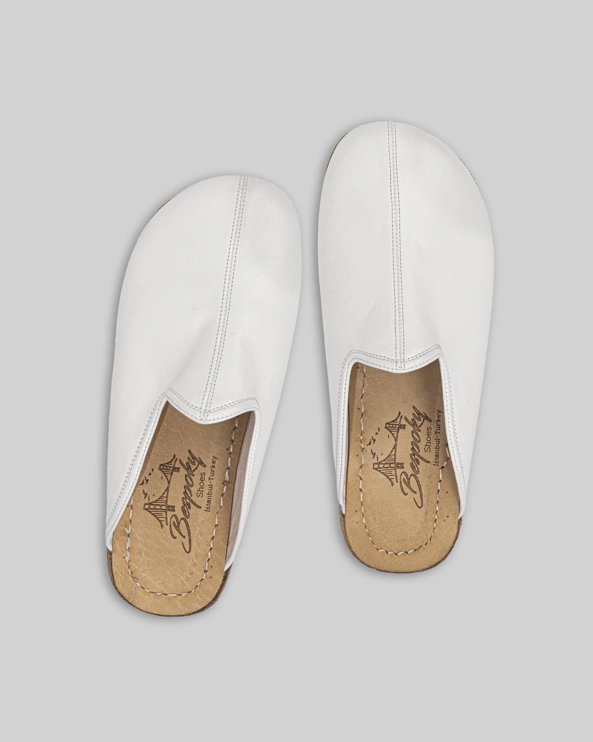 Close-up calf leather - White Slippers Detail | Bespoky
