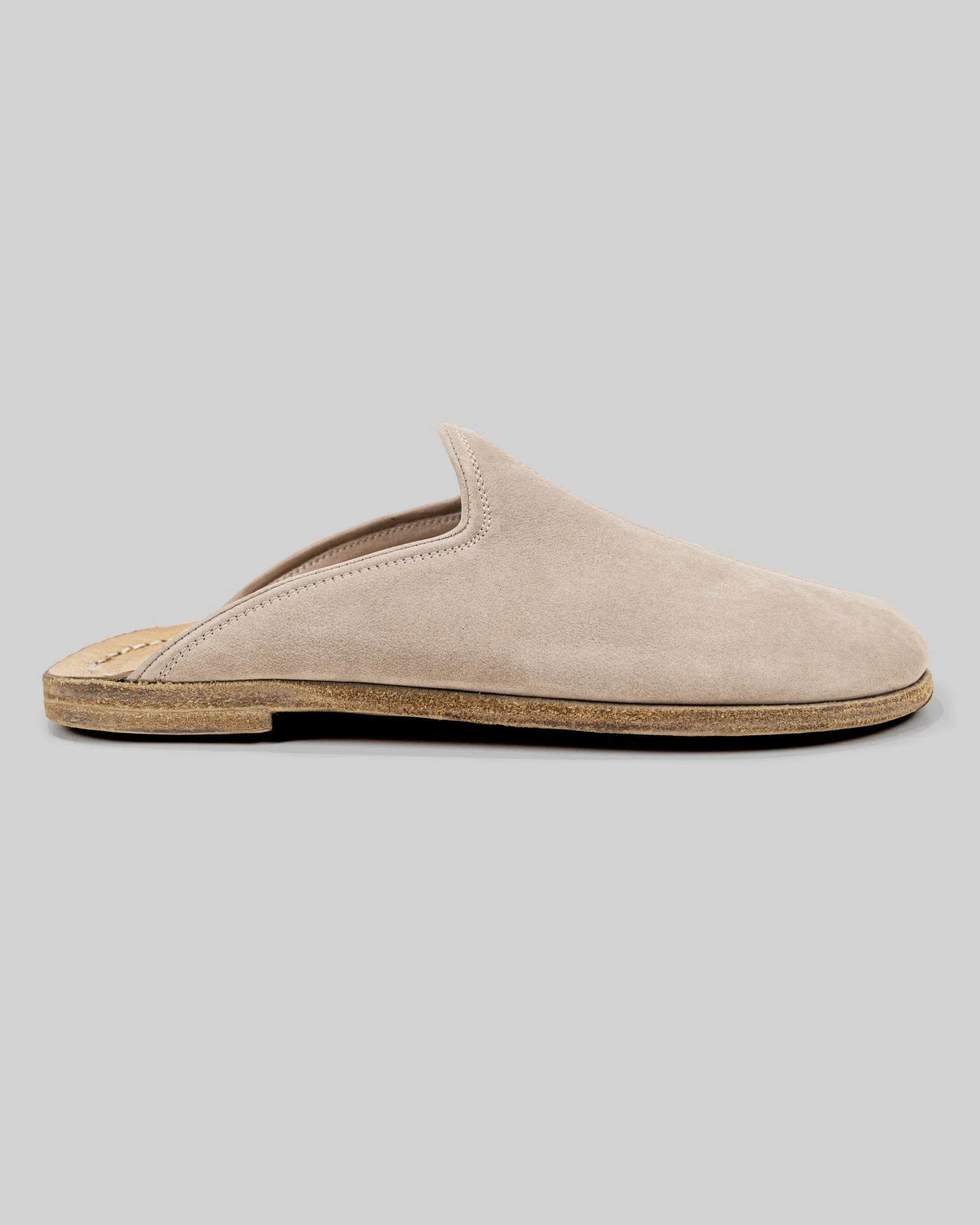 Zijaanzicht Beige Pantoffels - Kalf Leer Zero Drop | Bespoky