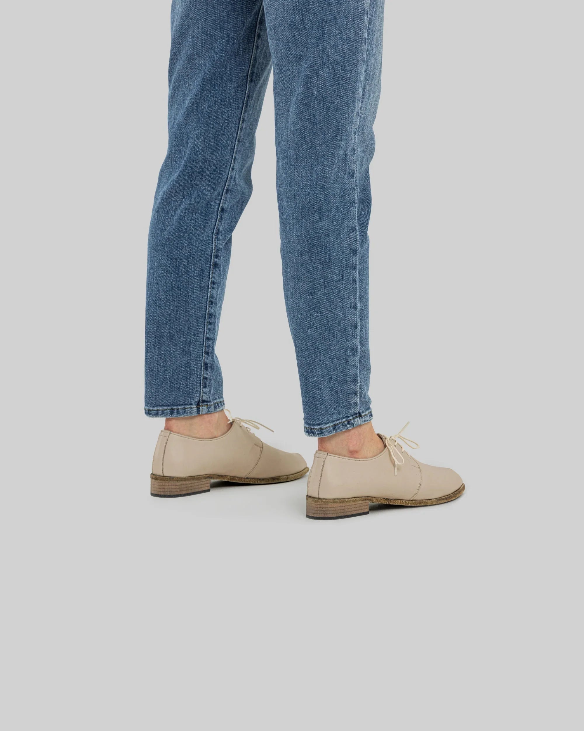 Back view Beige Pointed Toe Oxford - Calf Leather Handcrafted | Bespoky