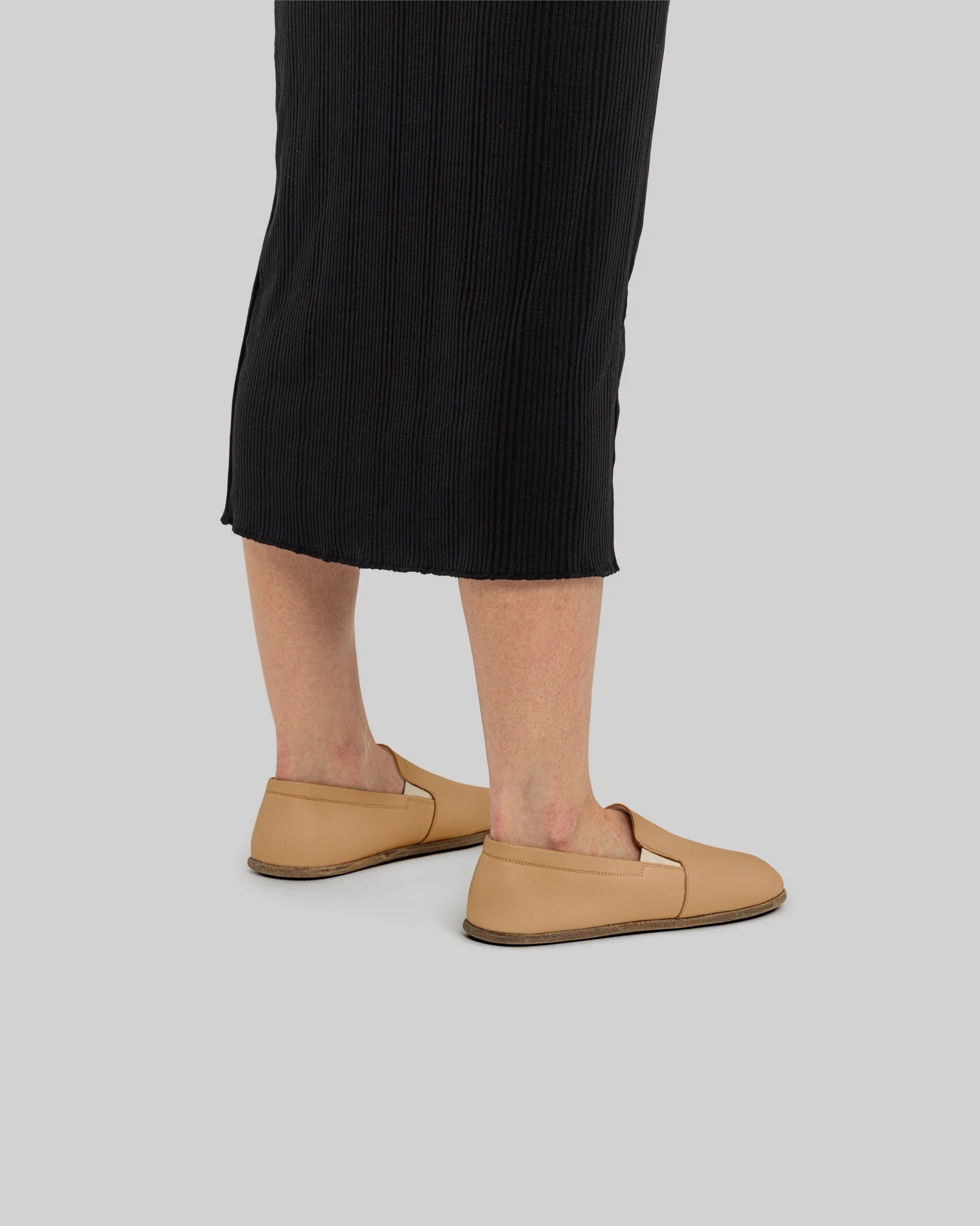 Close-up calf leather - Undyed Barefoot Shoes Detail | Bespoky