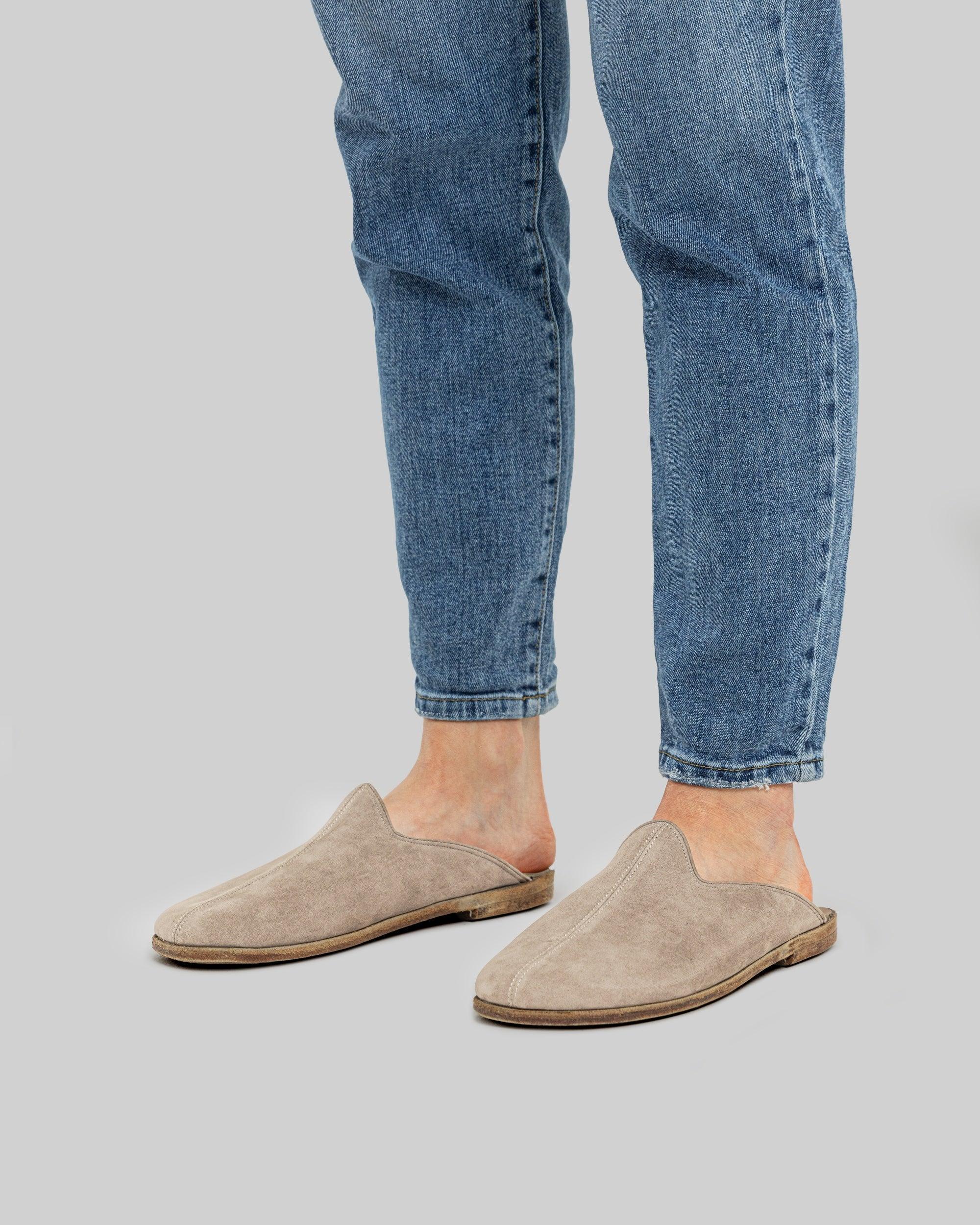Detail Beige Shearling Slippers - Handcrafted Calf Leather Turkey | Bespoky