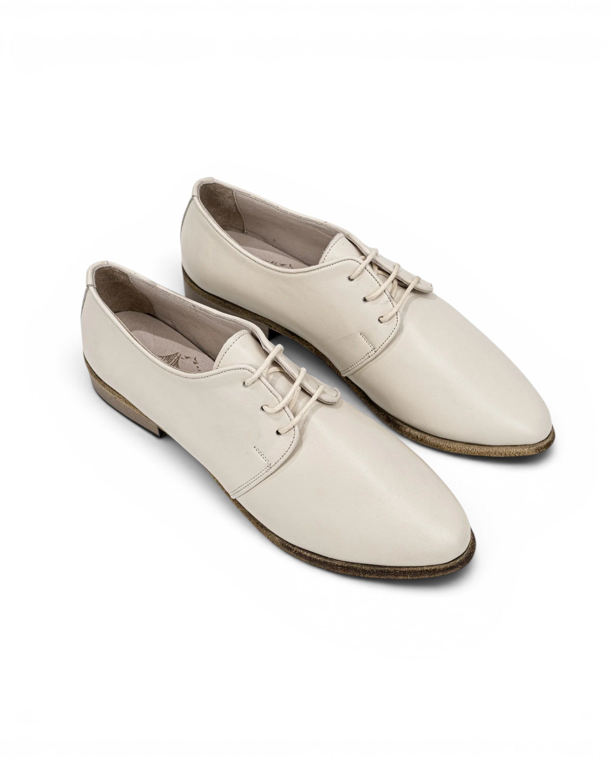 Women's Cream Pointed Toe Oxford - Handcrafted Calf Leather Wide Toe Box | Bespoky