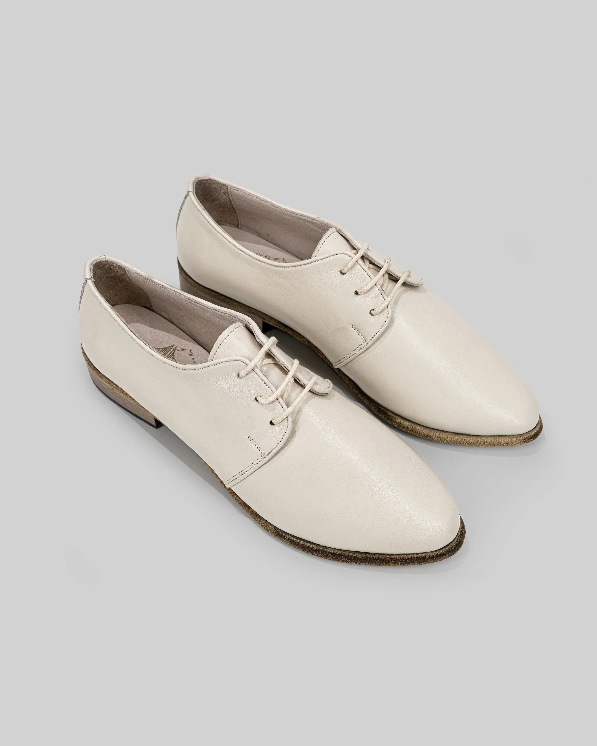 Women's Cream Pointed Toe Oxford - Handcrafted Calf Leather Wide Toe Box | Bespoky