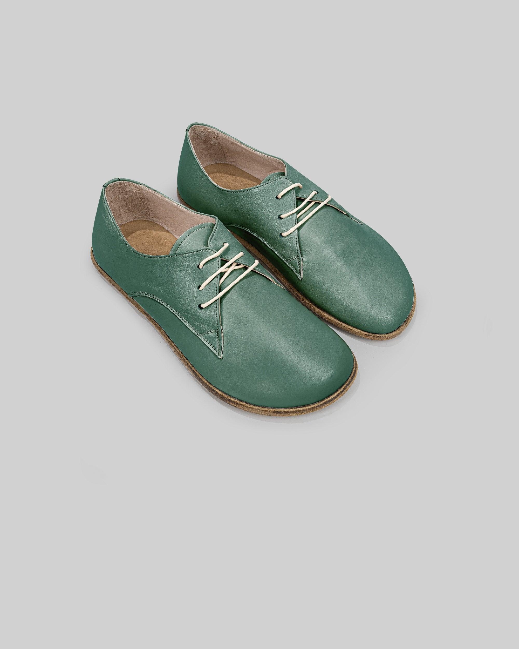 Men's Green Oxford Shoes - Handcrafted Calf Leather Wide Toe Box | Bespoky