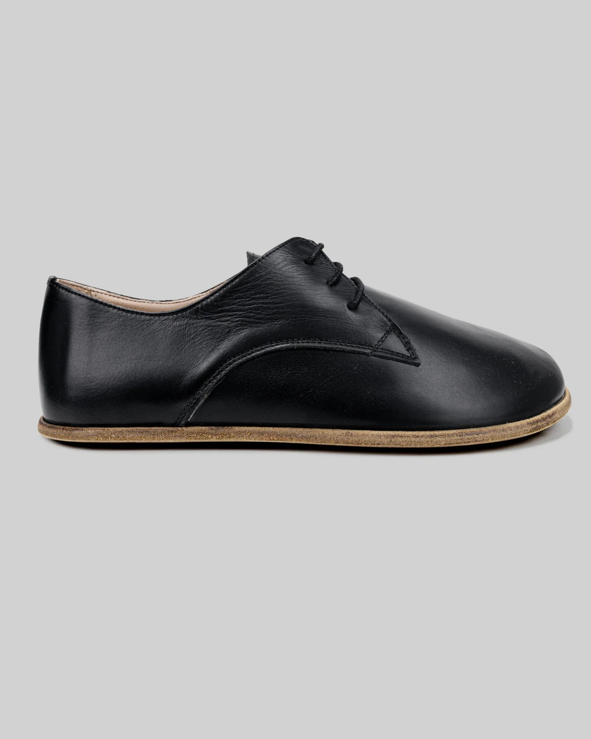 Close-up calf leather - Black Oxford Shoes Detail | Bespoky