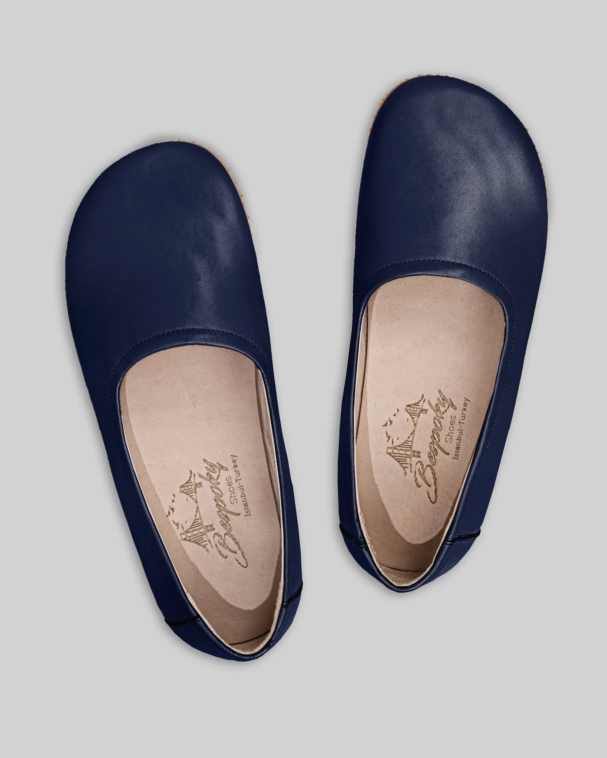 Zijaanzicht marineblauwe ballerina's - kalfsleer zero drop | Bespoky
