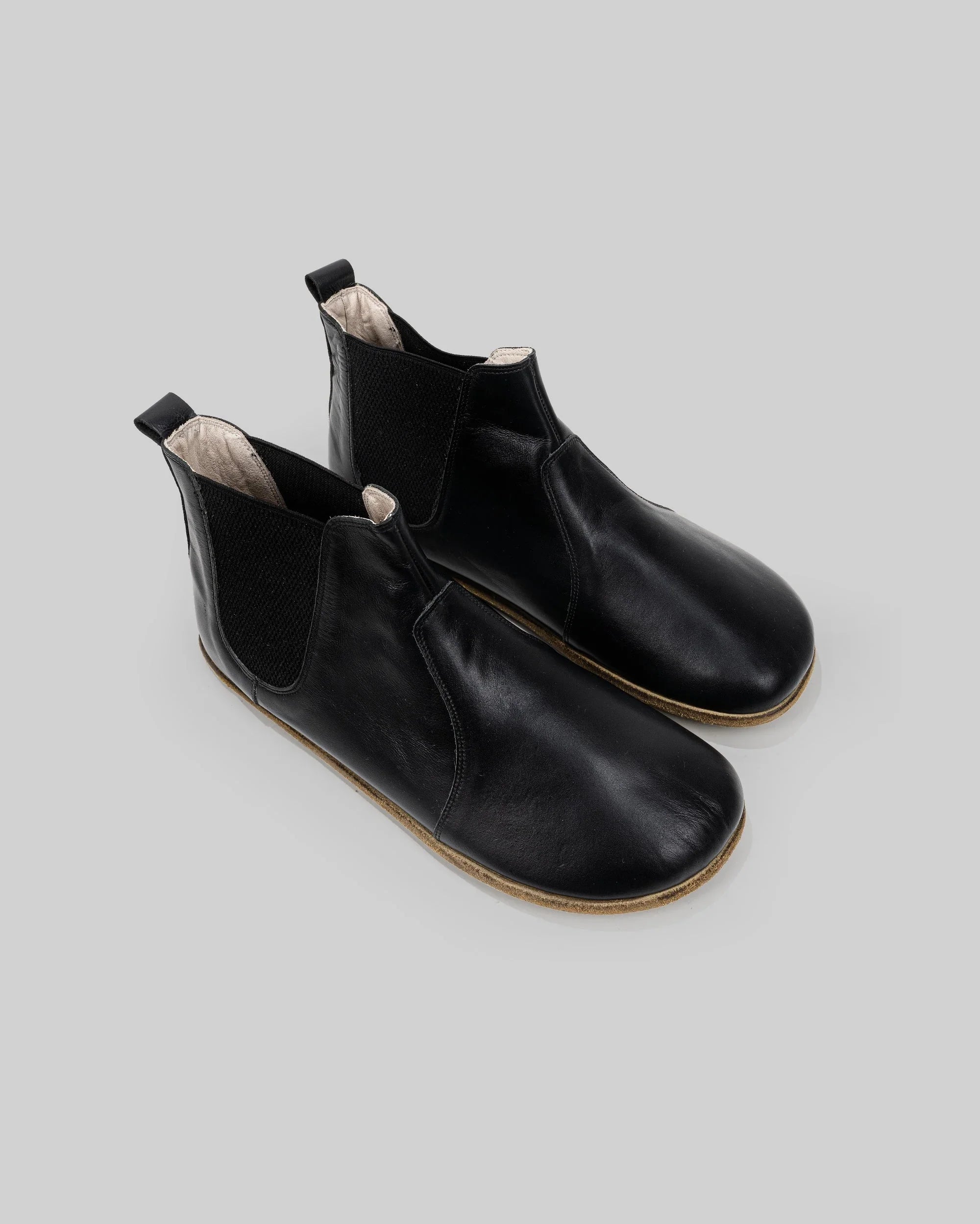 Men's Black Chelsea Boots - Handcrafted Calf Leather Wide Toe Box | Bespoky