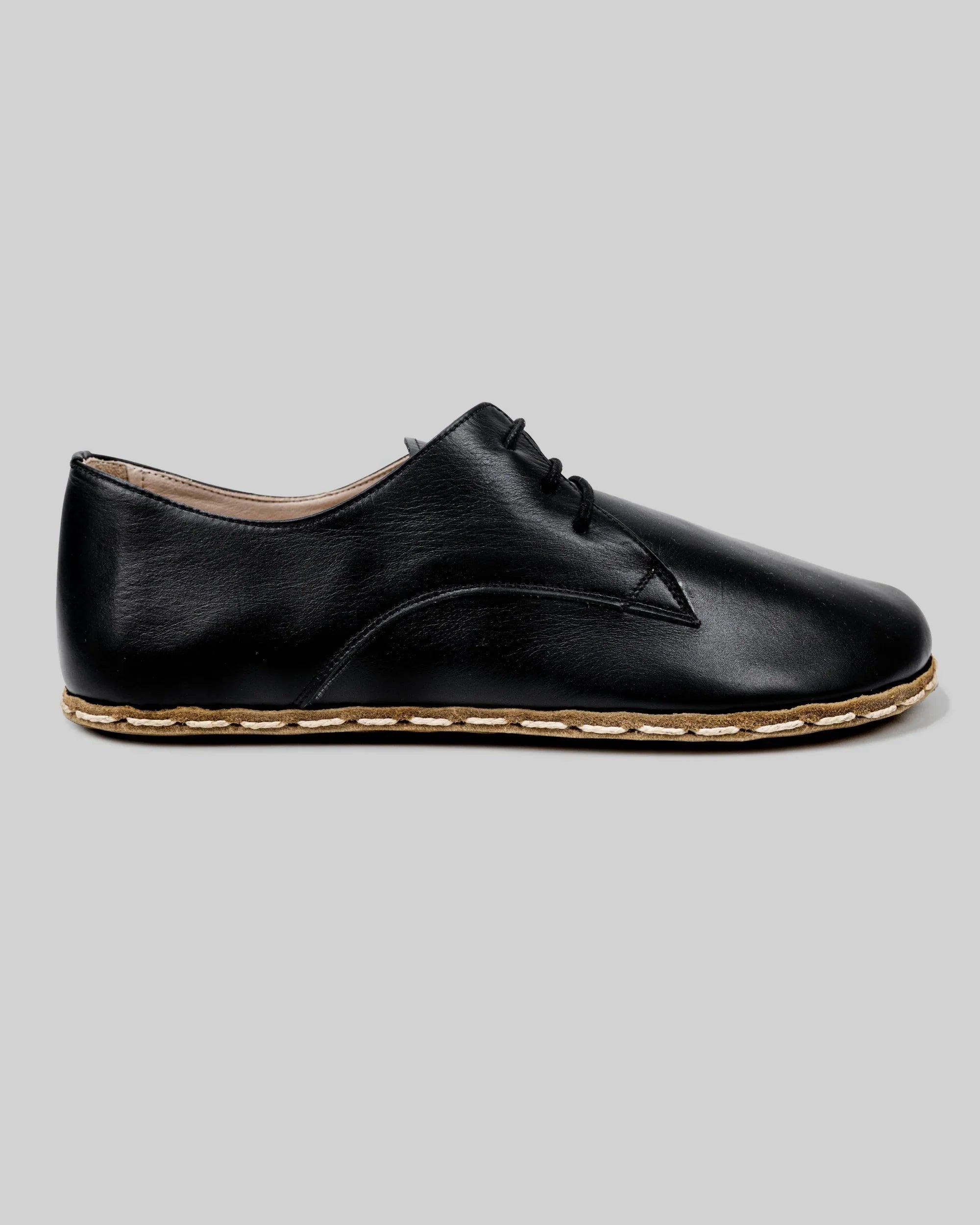 Close-up calf leather - Black Oxford Shoes Detail | Bespoky