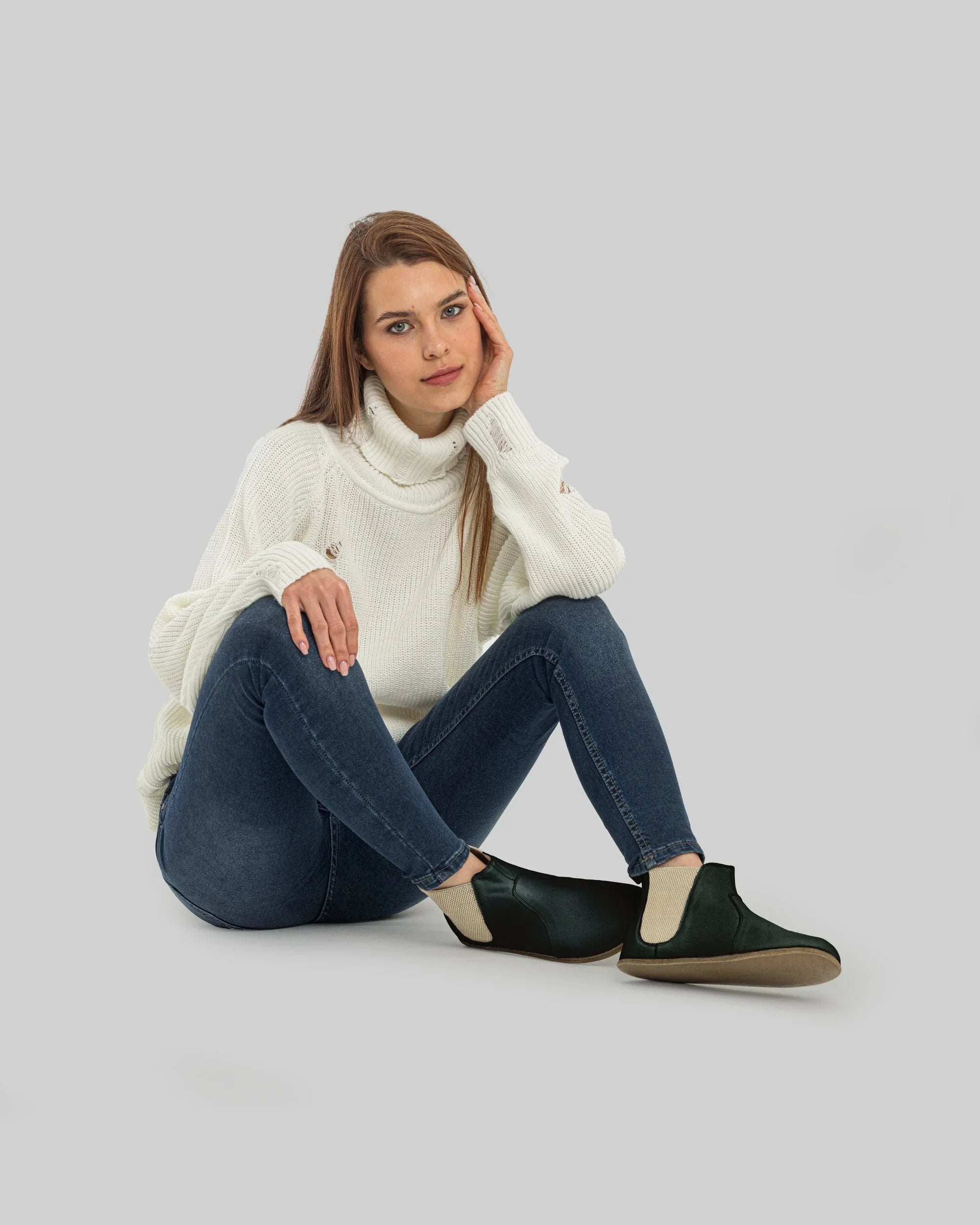 Close-up calf leather - Dark Green Chelsea Boots Detail | Bespoky