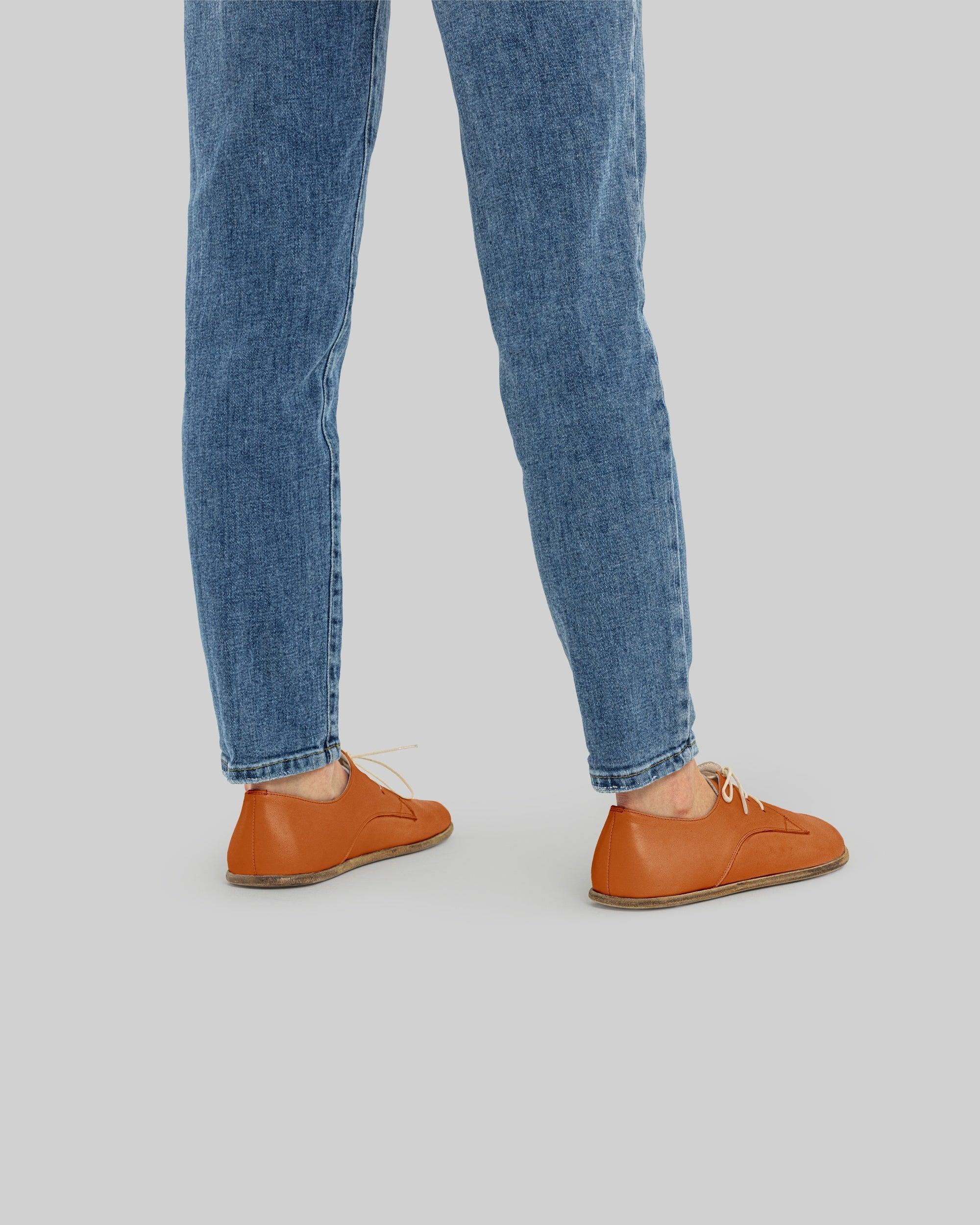 Close-up calf leather - Orange Oxford Shoes Detail | Bespoky
