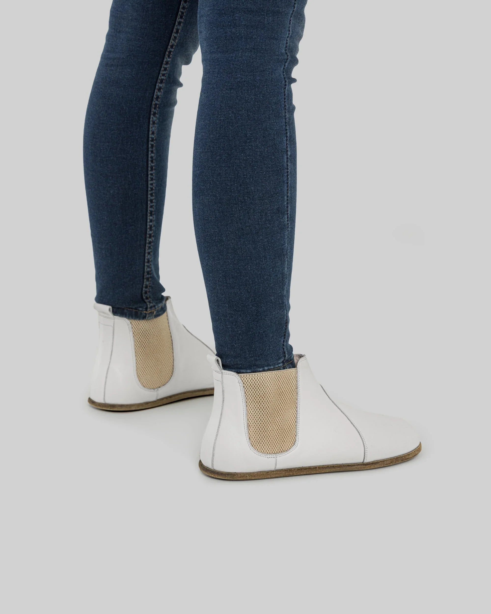 Detail White Chelsea Boots - Handcrafted Calf Leather Turkey | Bespoky