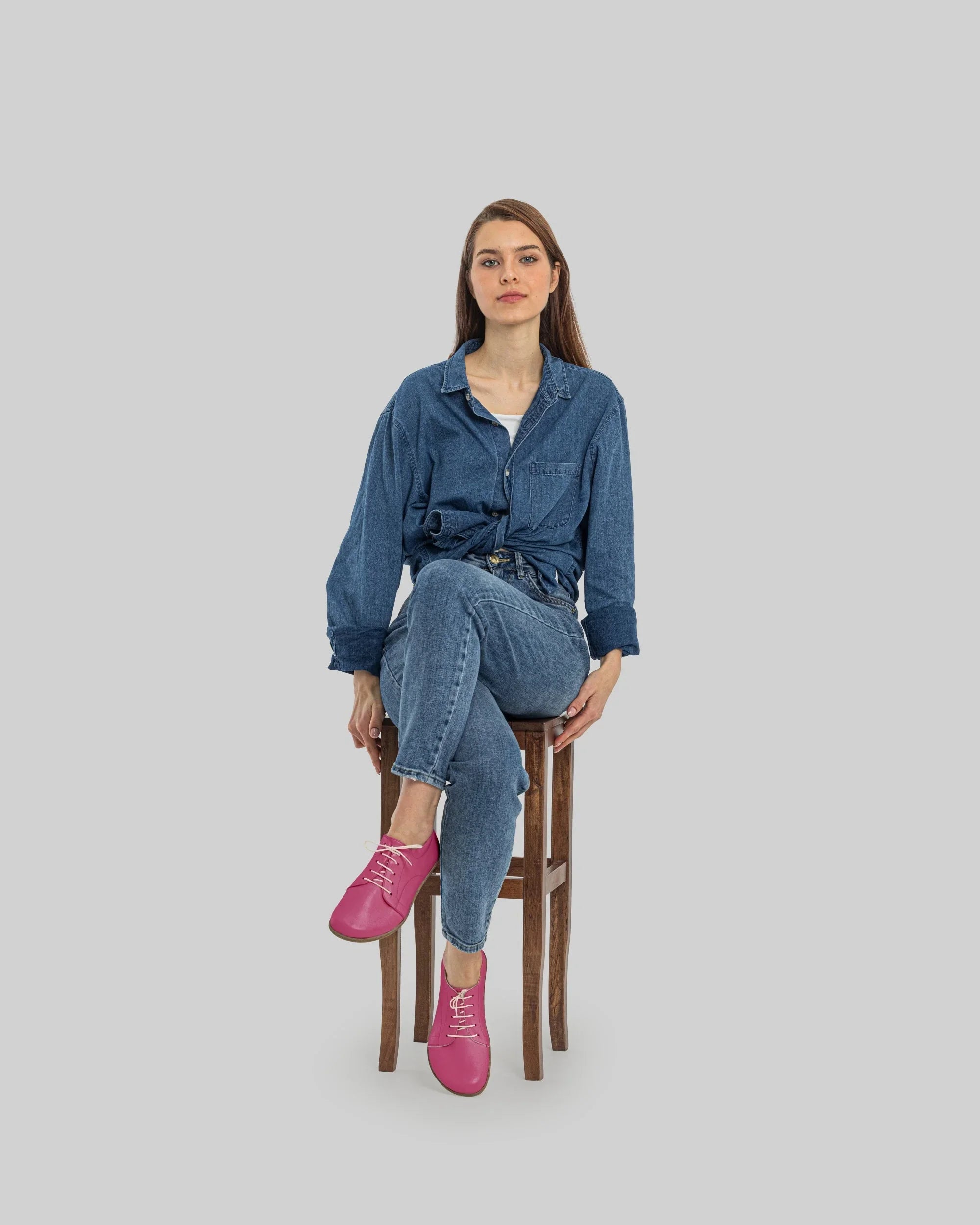 Close-up calf leather - Fuchsia Barefoot Sneaker Detail | Bespoky