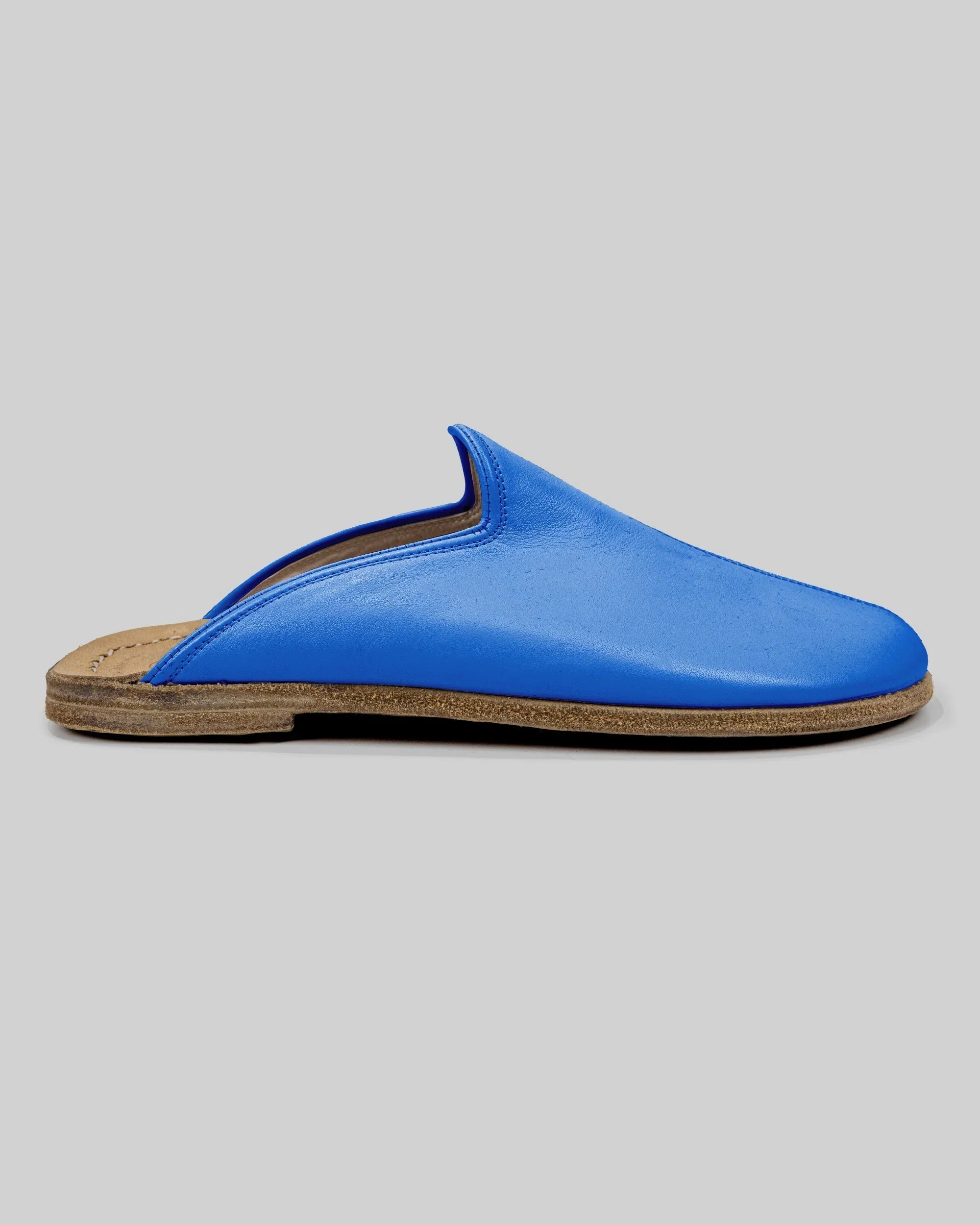 Close-up calf leather - Blue Slippers Detail | Bespoky