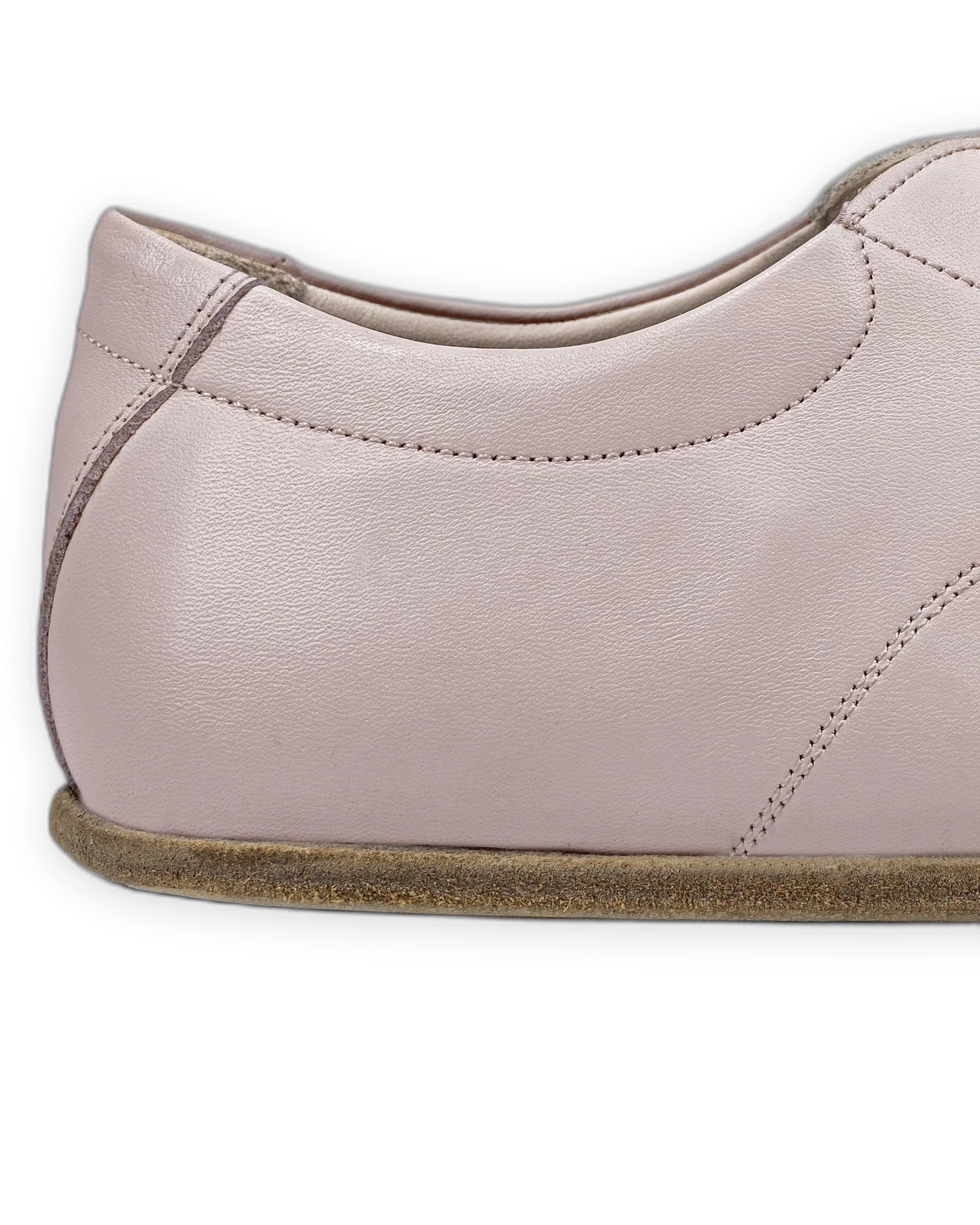 Close-up calf leather - Pink Barefoot Sneaker Detail | Bespoky