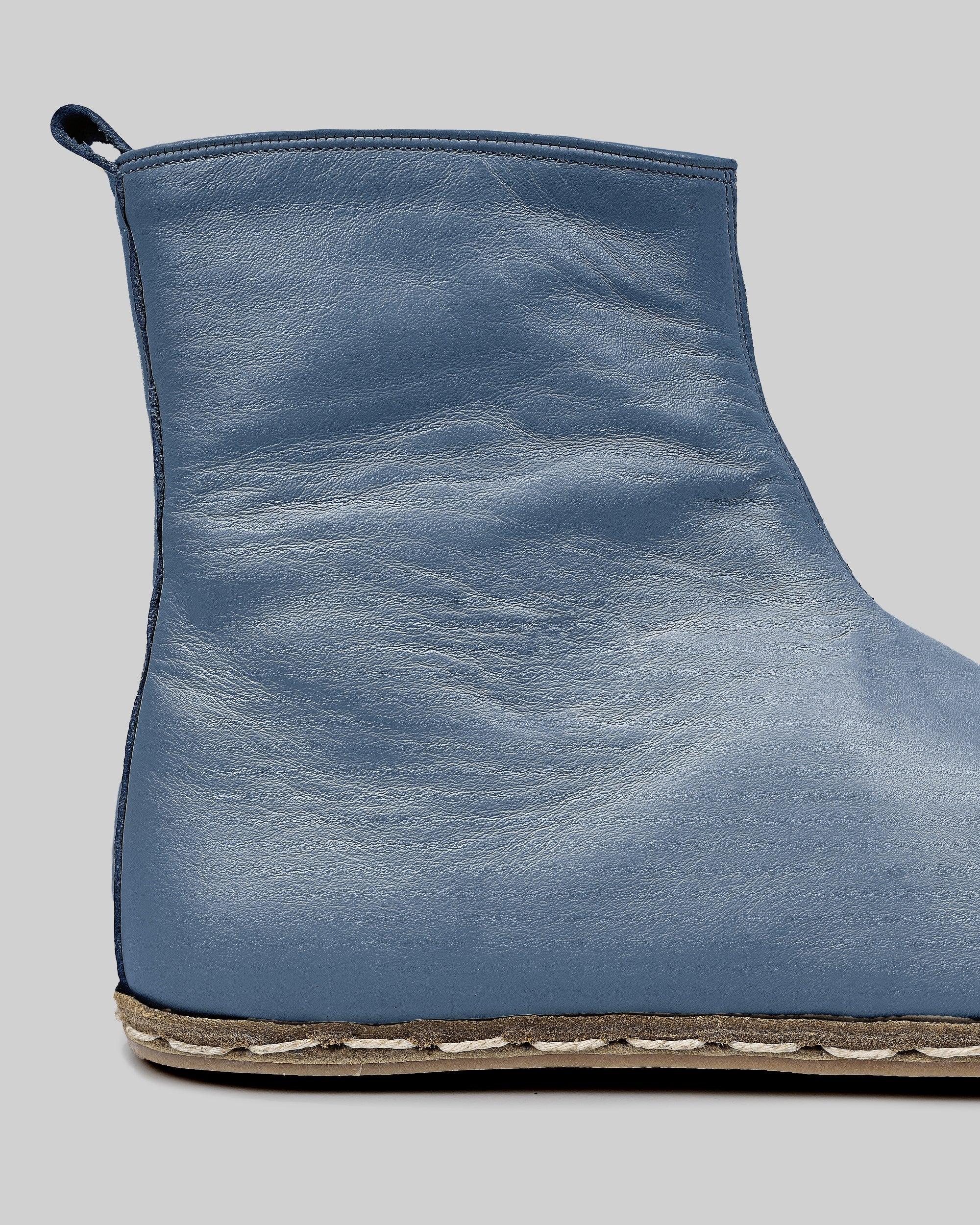 Close-up calf leather - Jean Blue Chelsea Boots Detail | Bespoky