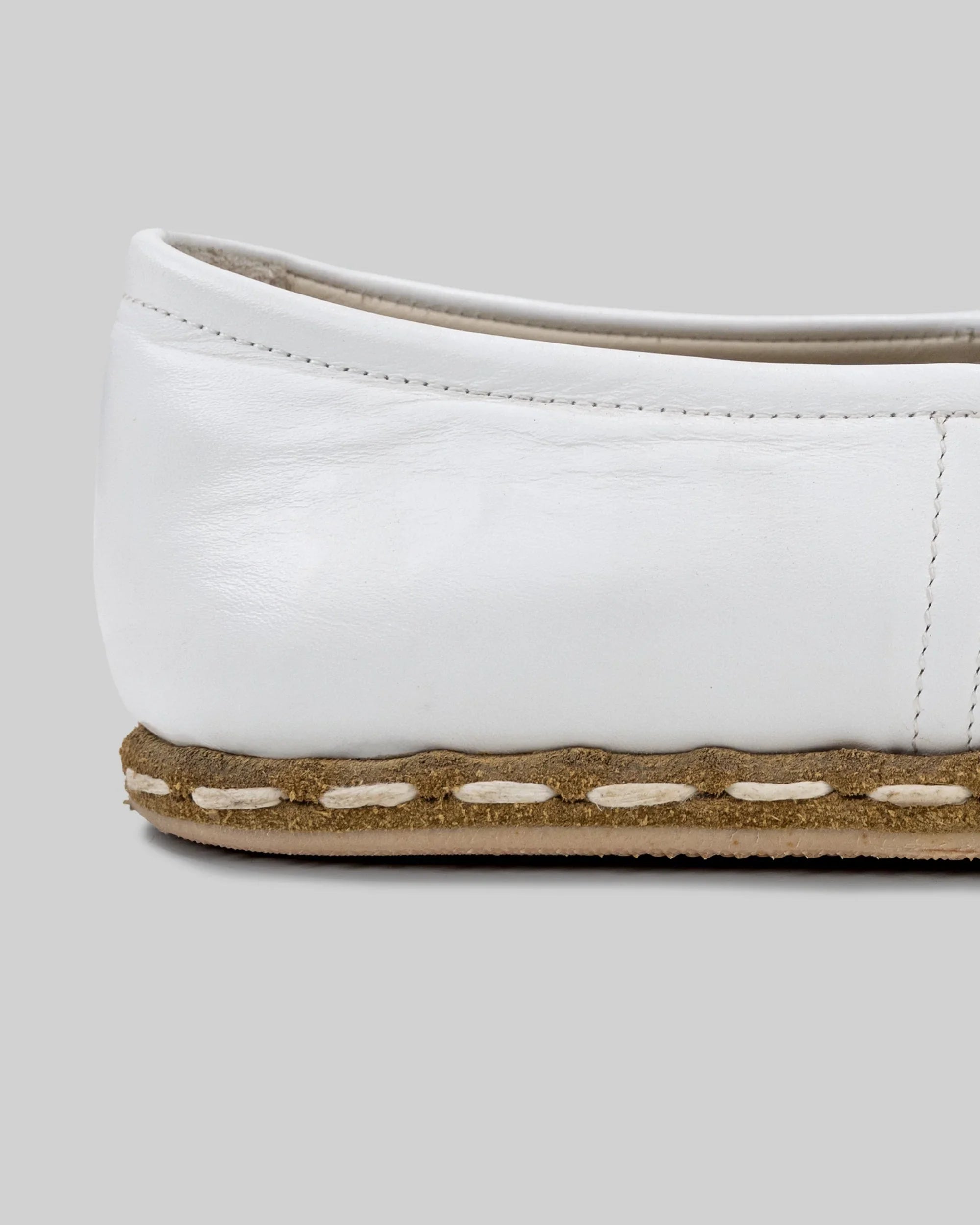 Detail White Yemeni Shoes - Handcrafted Calf Leather Turkey | Bespoky