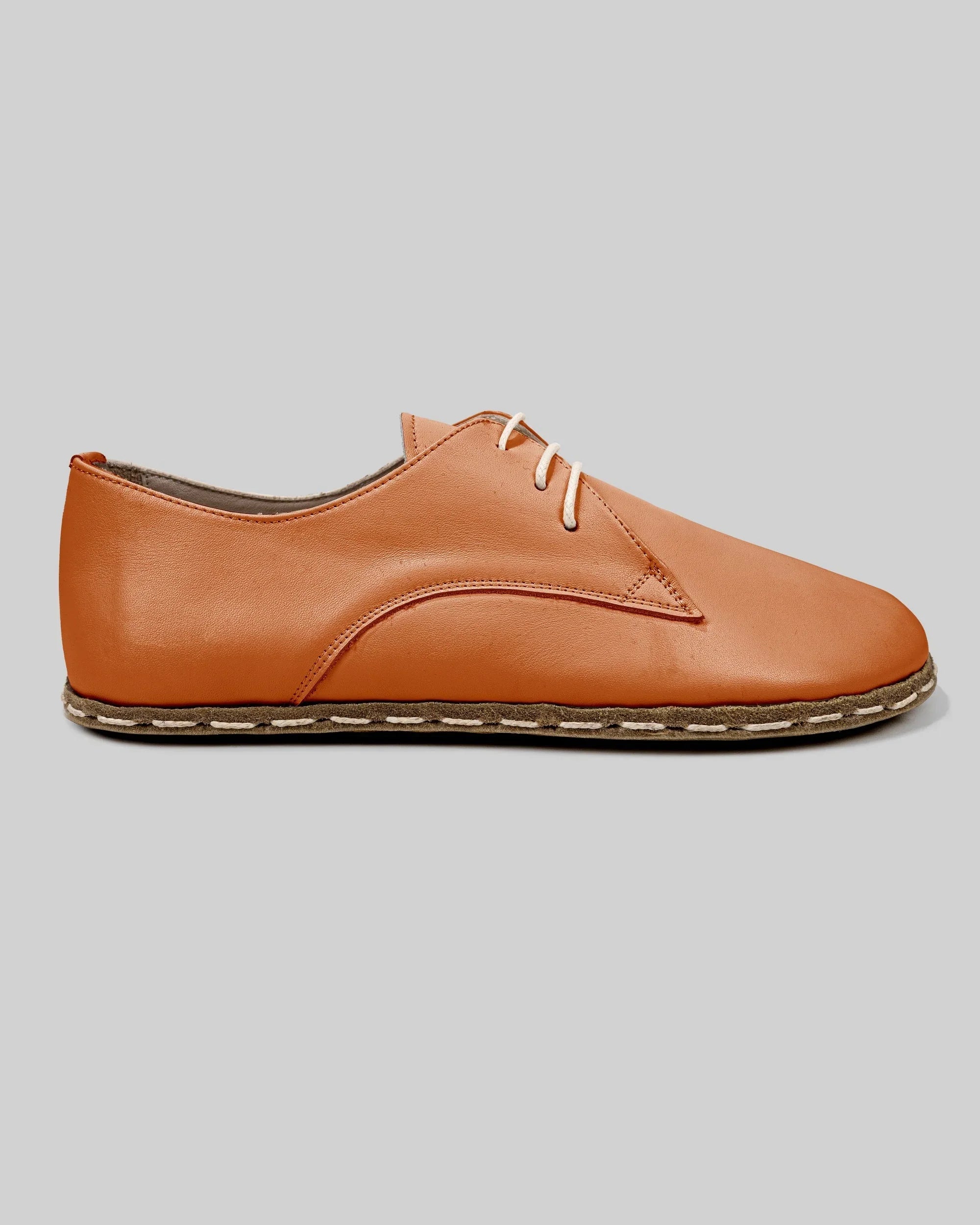 Close-up calf leather - Orange Oxford Shoes Detail | Bespoky