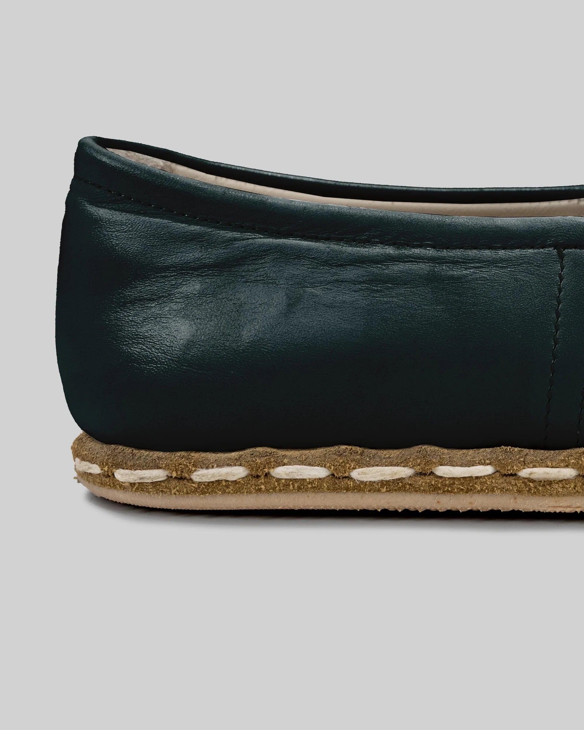 Detail Dark Green Yemeni Shoes - Handcrafted Calf Leather Turkey | Bespoky