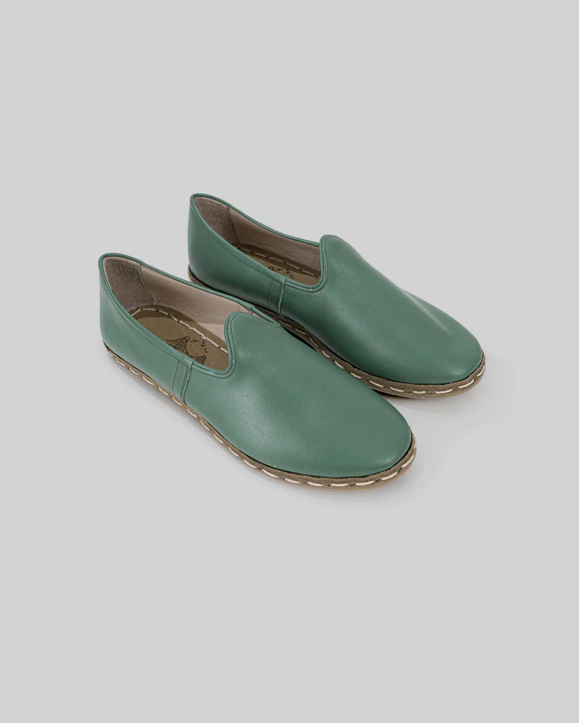 Women's Green Yemeni Shoes - Handcrafted Calf Leather Wide Toe Box | Bespoky