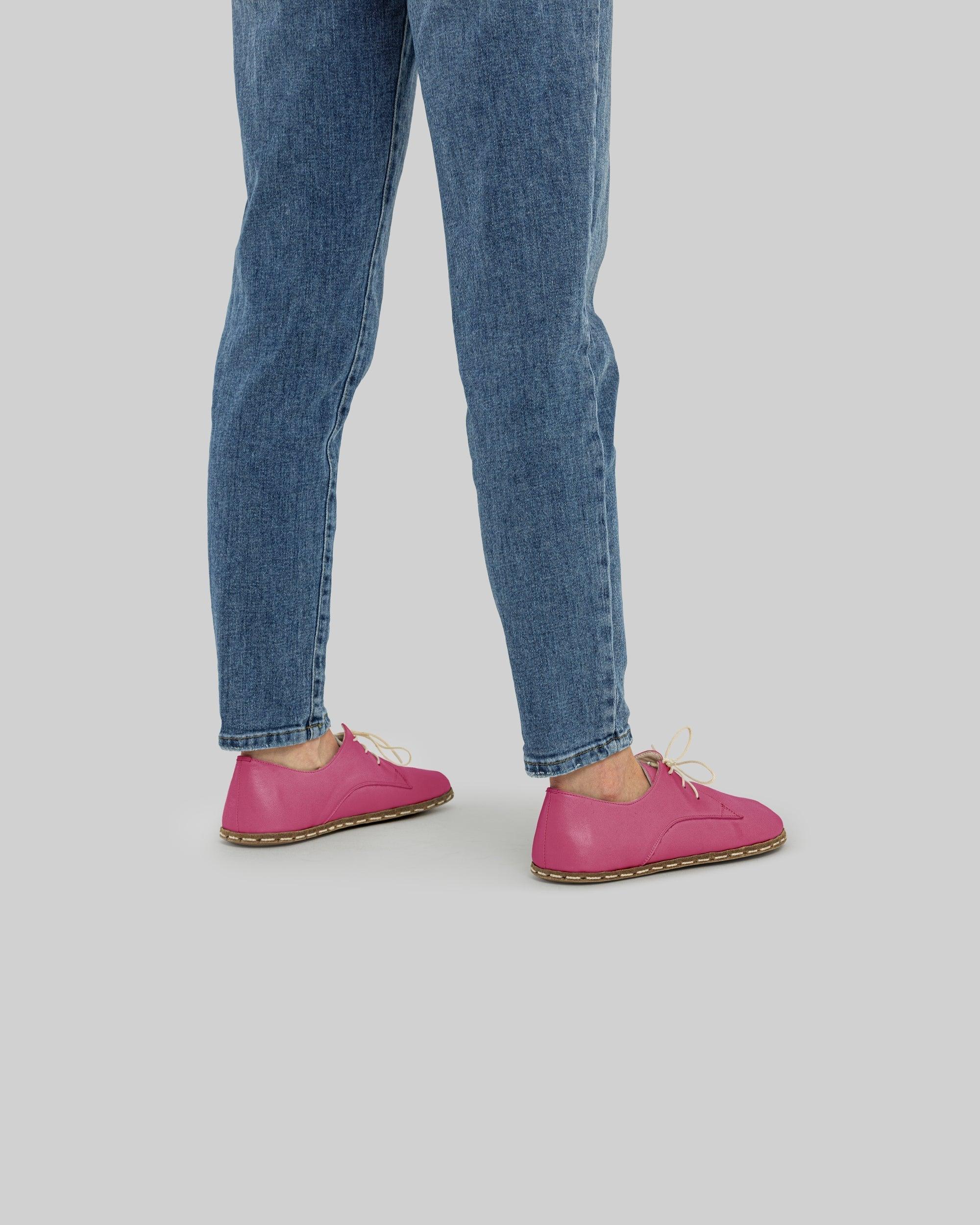 Detail Fuchsia Oxford Shoes - Handcrafted Calf Leather Turkey | Bespoky