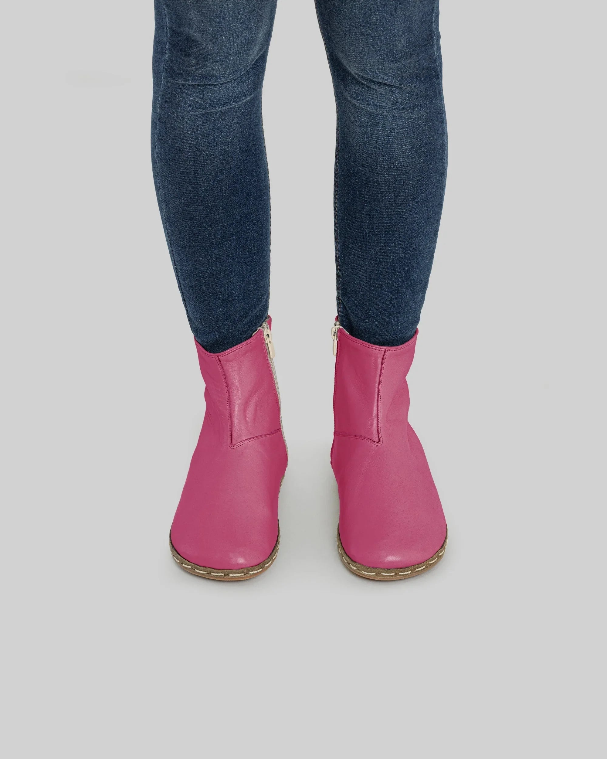 Detail Fuchsia Chelsea Boots - Handcrafted Calf Leather Turkey | Bespoky