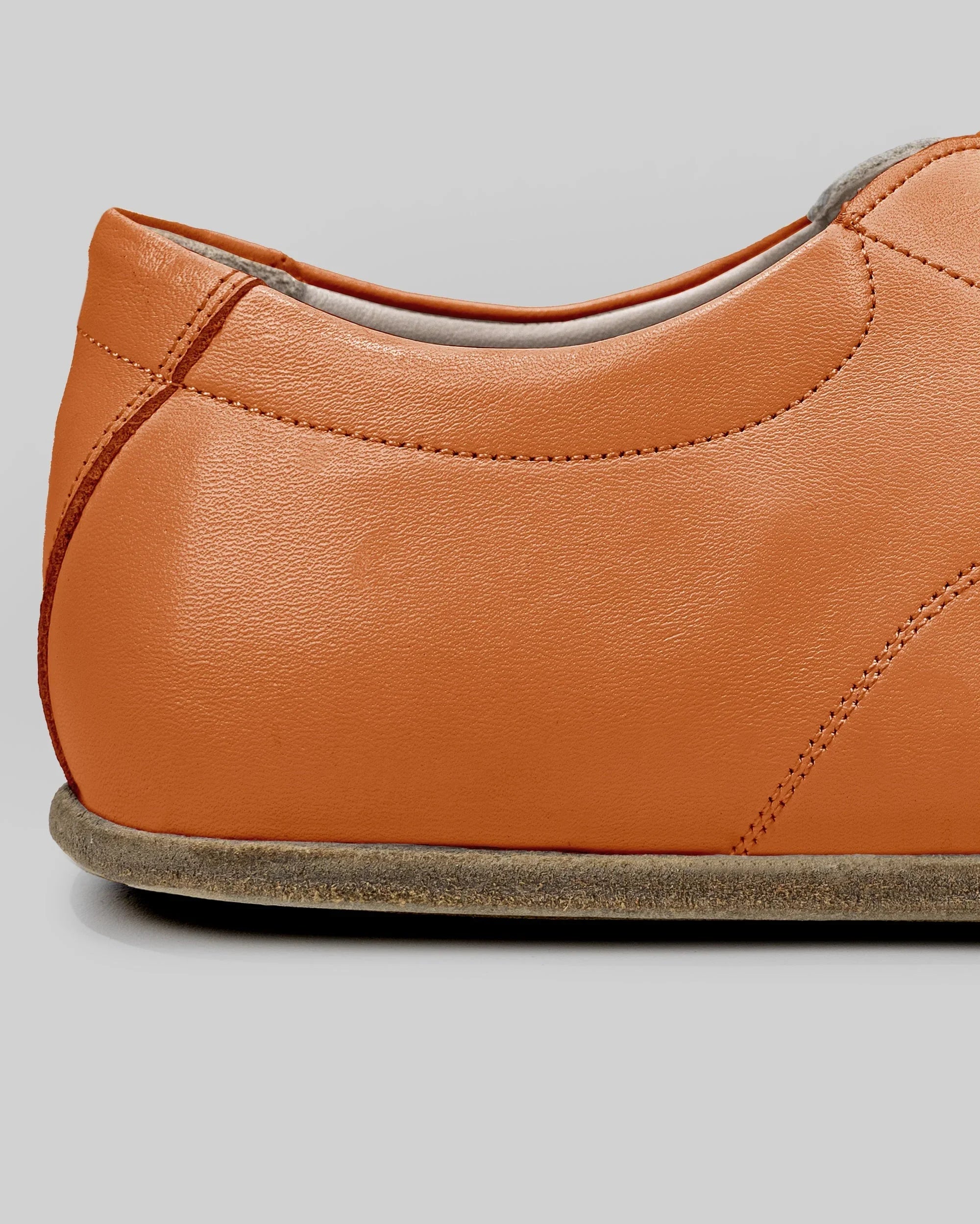 Close-up calf leather - Orange Barefoot Sneaker Detail | Bespoky