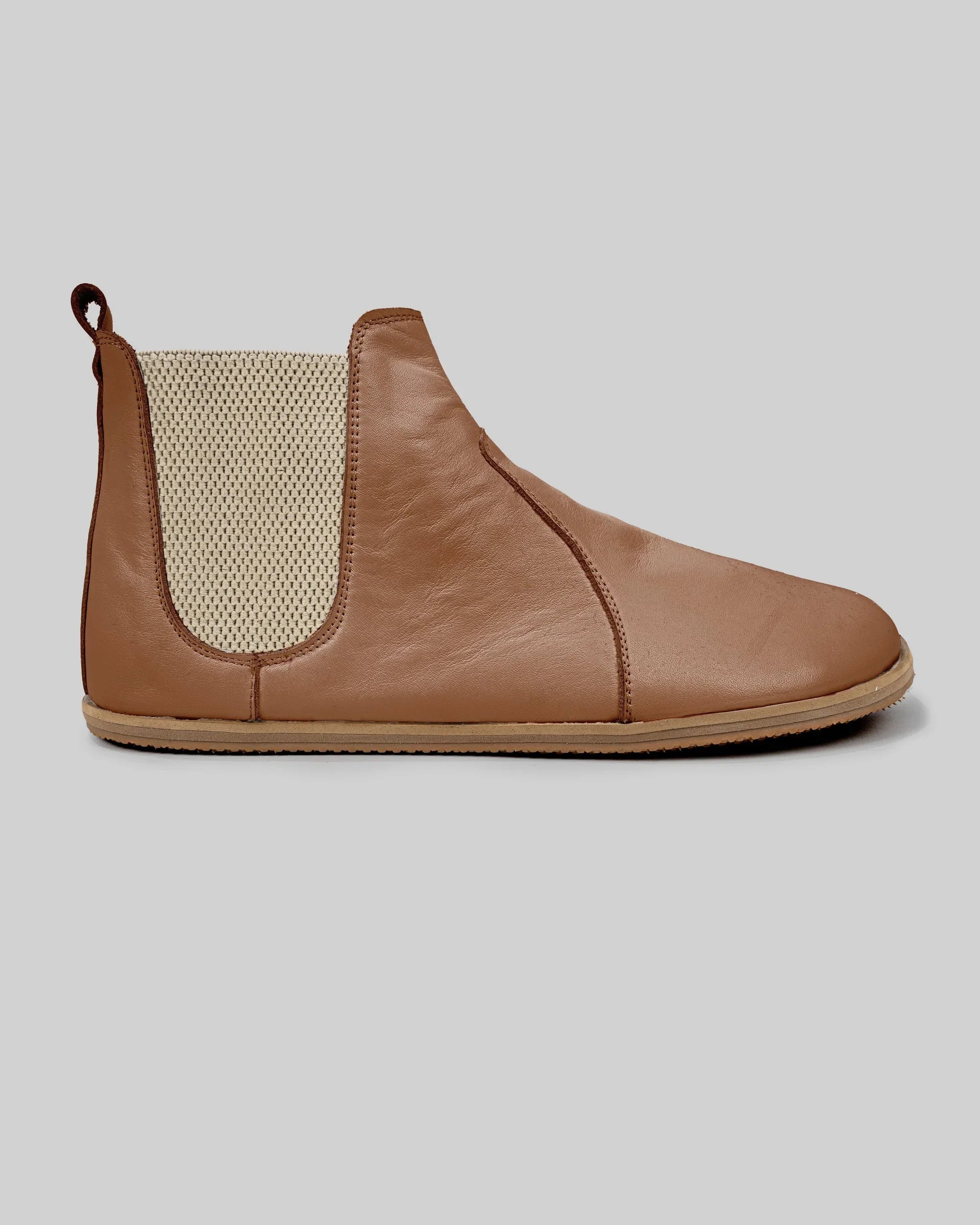 Close-up calf leather - Tan Chelsea Boots Detail | Bespoky